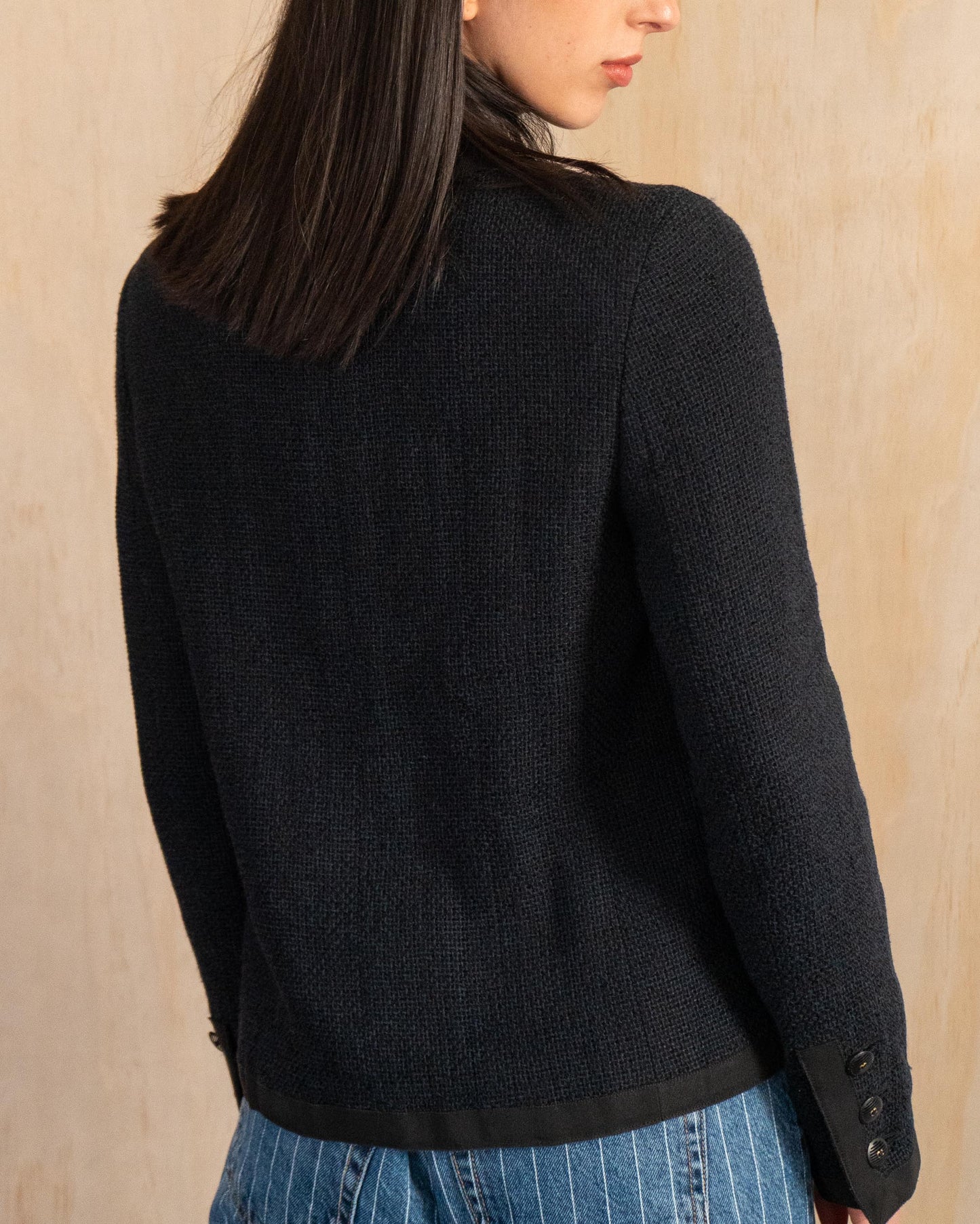 FR38-40 Chanel Spring 2002 Four Pocket Classic Collarless Jacket