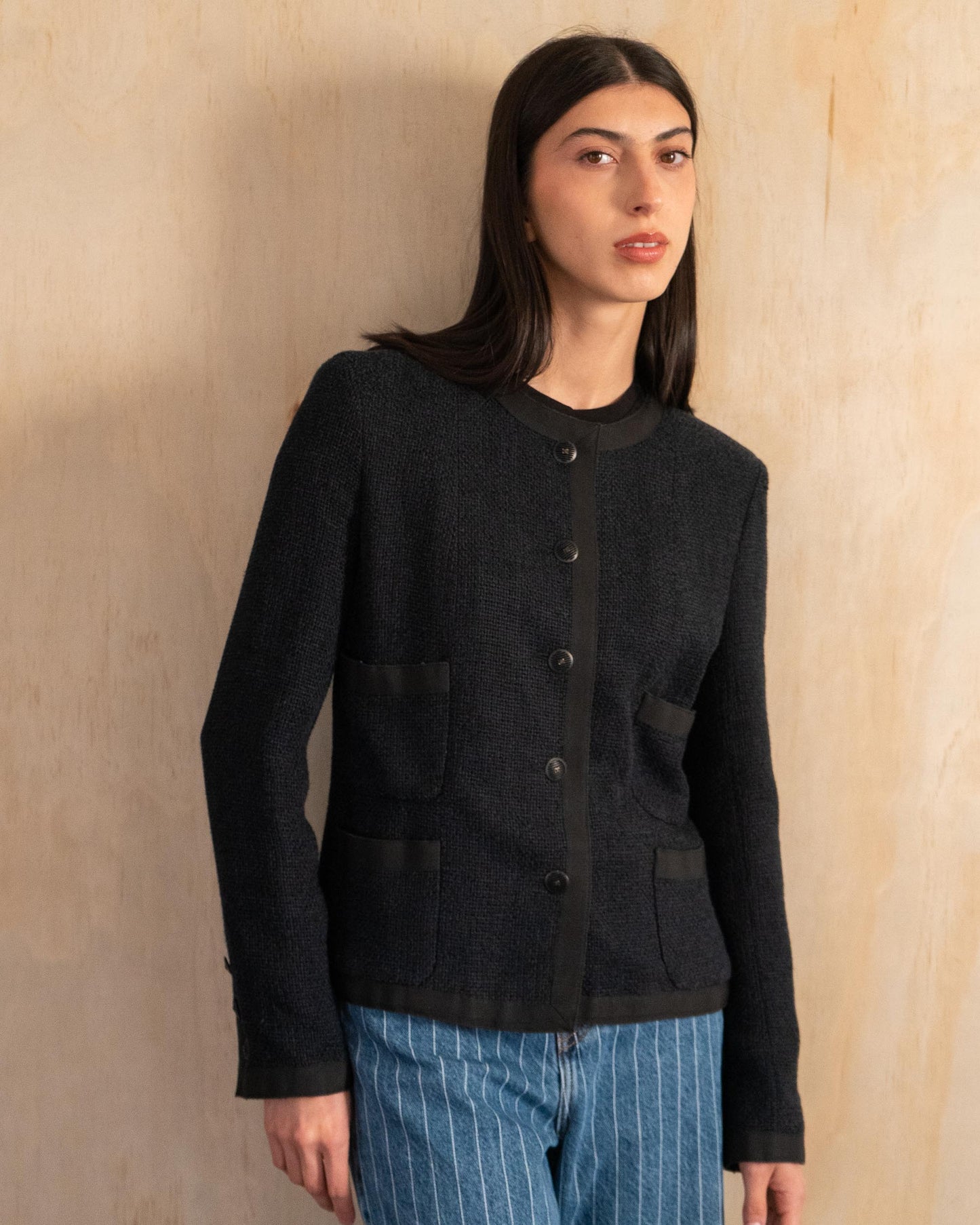 FR38-40 Chanel Spring 2002 Four Pocket Classic Collarless Jacket