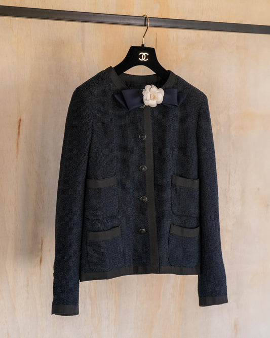 FR38-40 Chanel Spring 2002 Four Pocket Classic Collarless Jacket