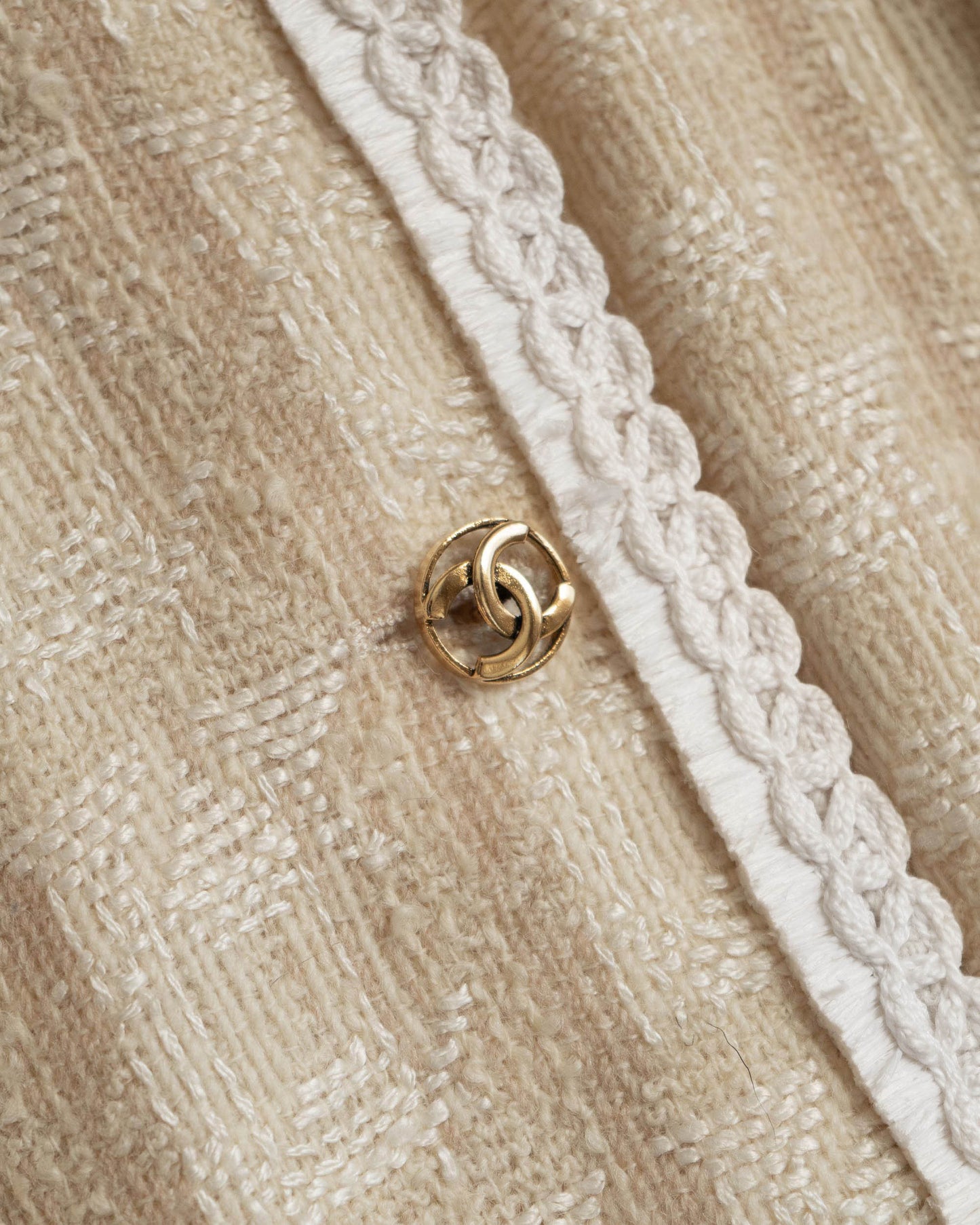 FR36-38 Rare Chanel Early 1980s Classic Collarless Four Pocket Wool Tweed Skirt Suit