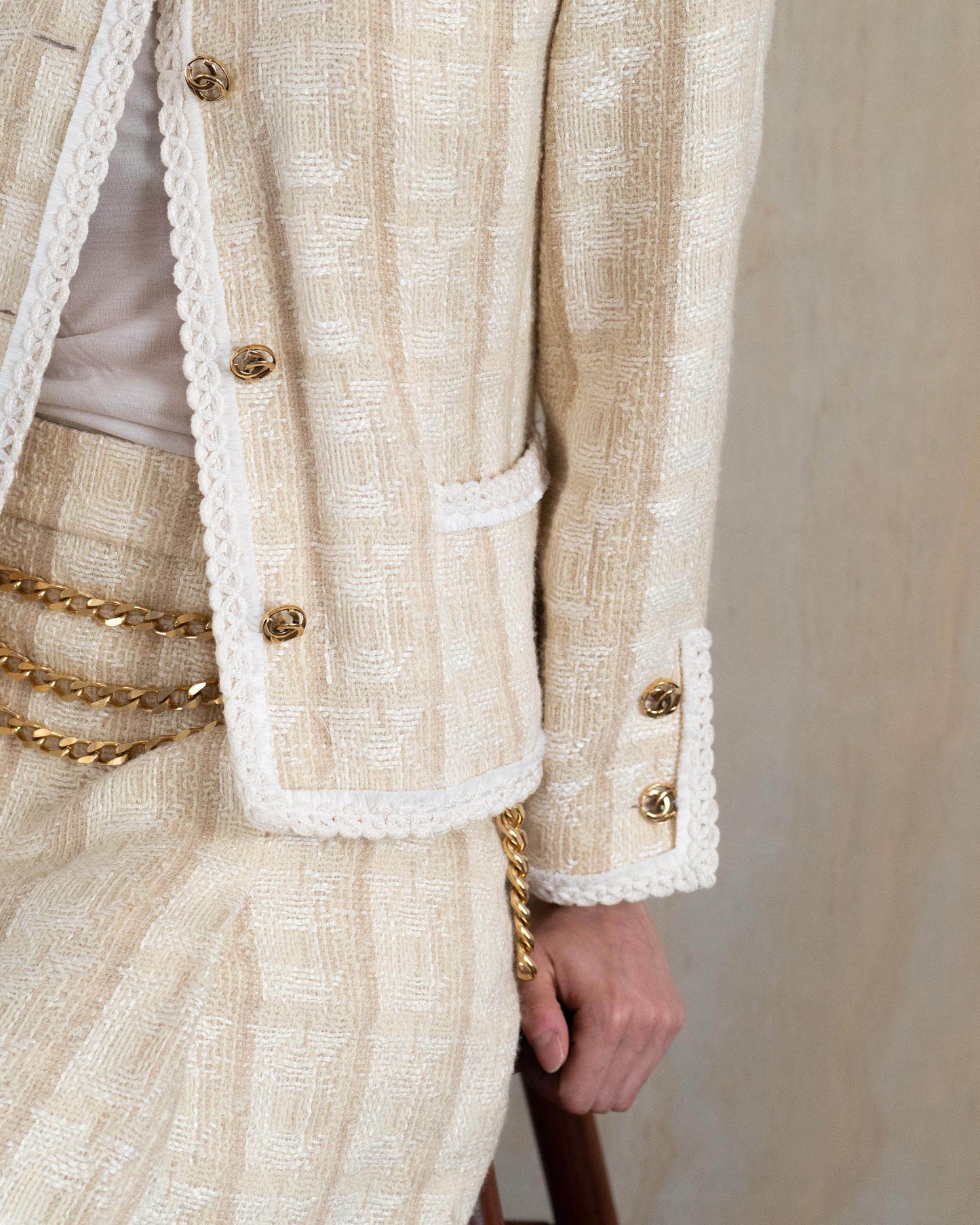 FR36-38 Rare Chanel Early 1980s Classic Collarless Four Pocket Wool Tweed Skirt Suit