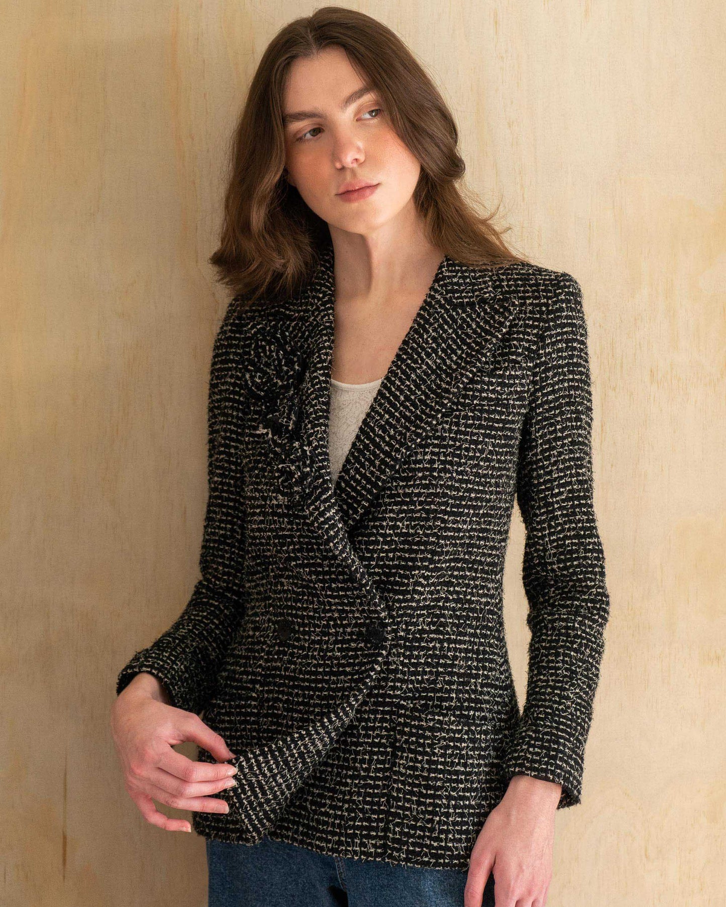 FR34-36 Chanel Cruise 2003 Double Breasted Camellia Detail Black and White Fantasy Tweed Jacket