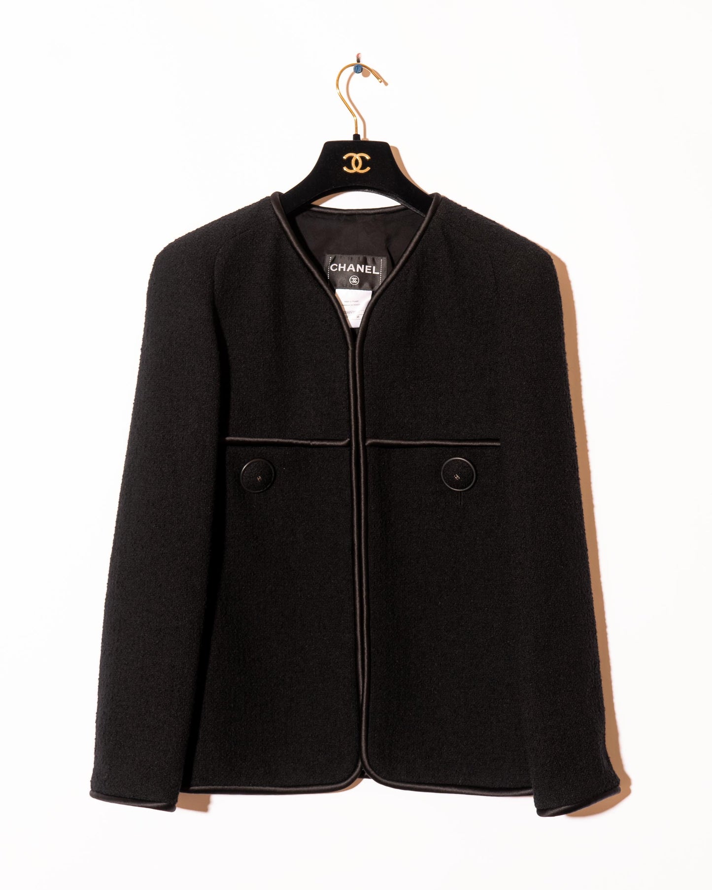 FR36-38 Chanel Pre-Fall 2015 Two Collarless Two Pocket Black Wool Tweed Jacket