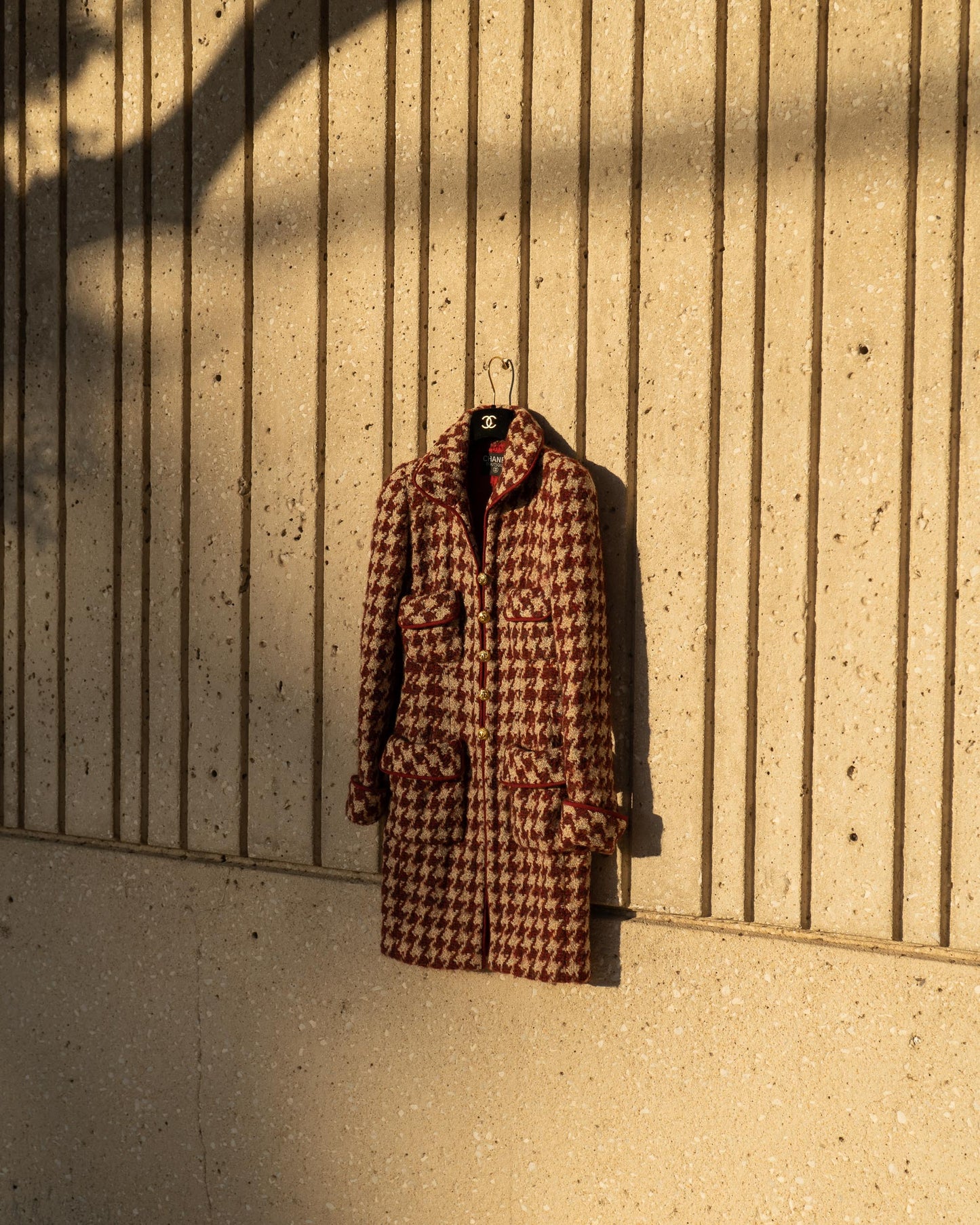 FR34-36 Rare Chanel Fall 1990 Four-Pocketed Houndstooth Tweed Coat