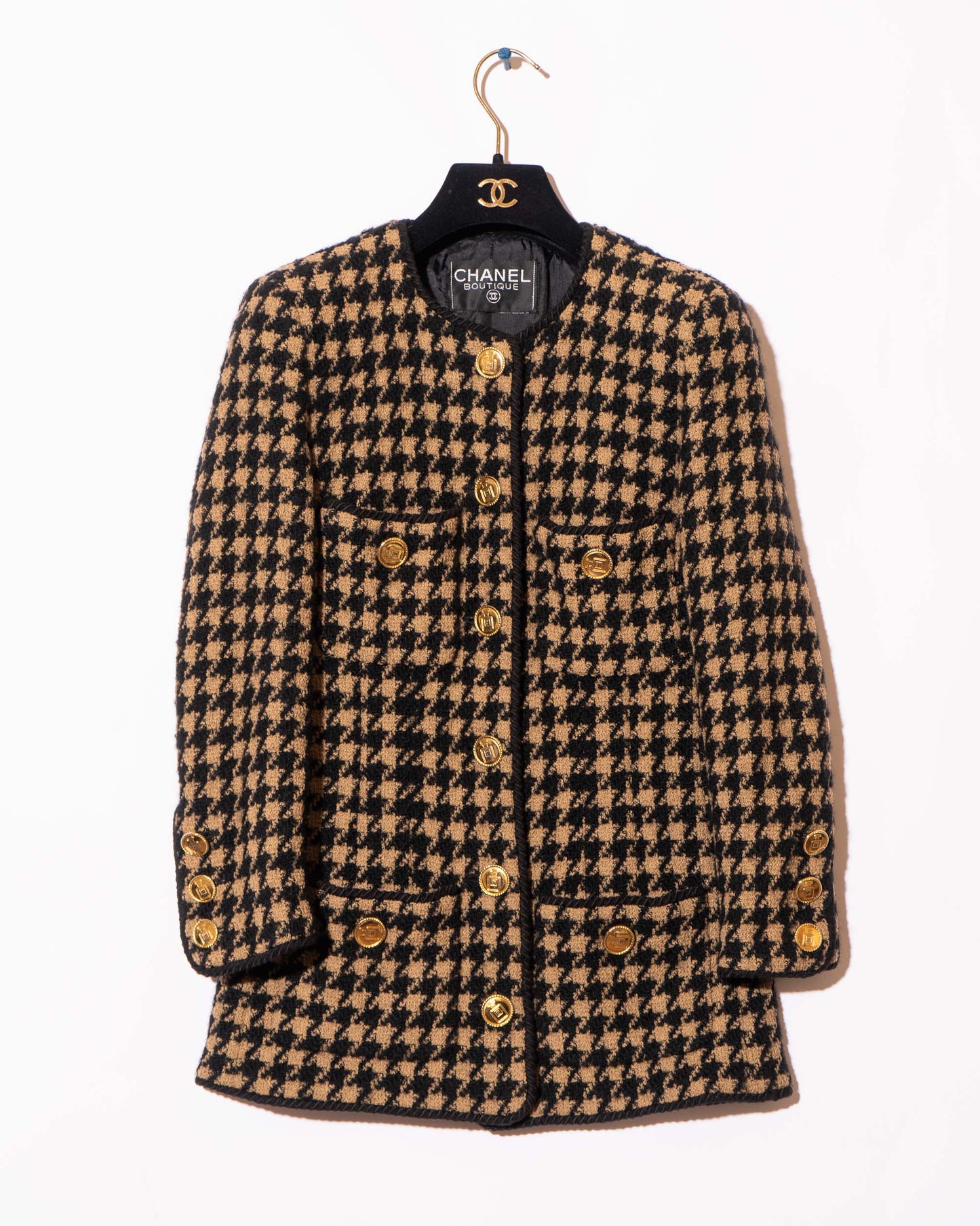 FR34-36 Chanel 1980s Collarless Four Pocket Houndstooth Tweed Jacket