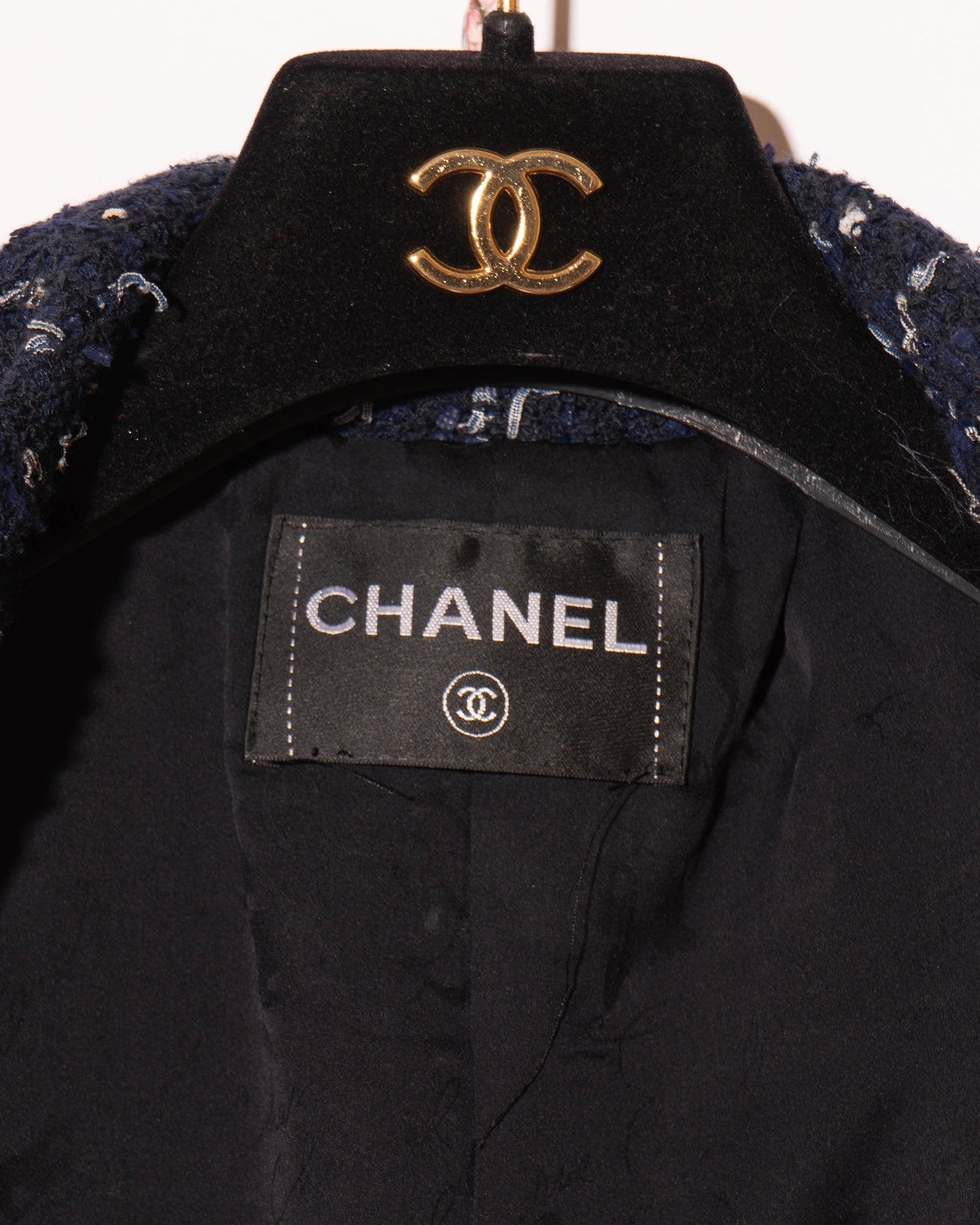 FR38-40 Chanel Cruise 2011 Navy Fantasy Tweed Jacket with Textured Trim, CC Buttons, and Four Front Pockets