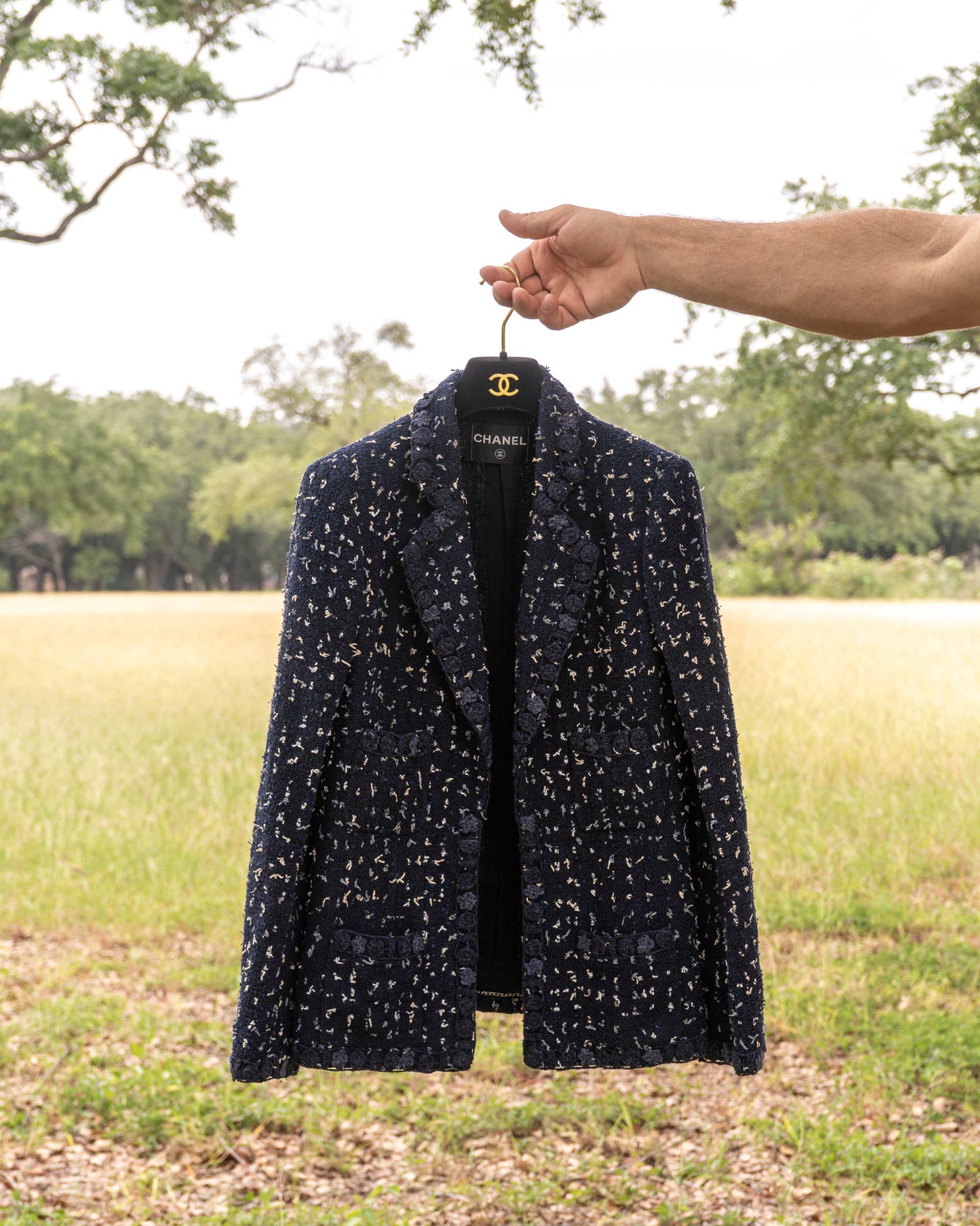 FR38-40 Chanel Cruise 2011 Navy Fantasy Tweed Jacket with Textured Trim, CC Buttons, and Four Front Pockets
