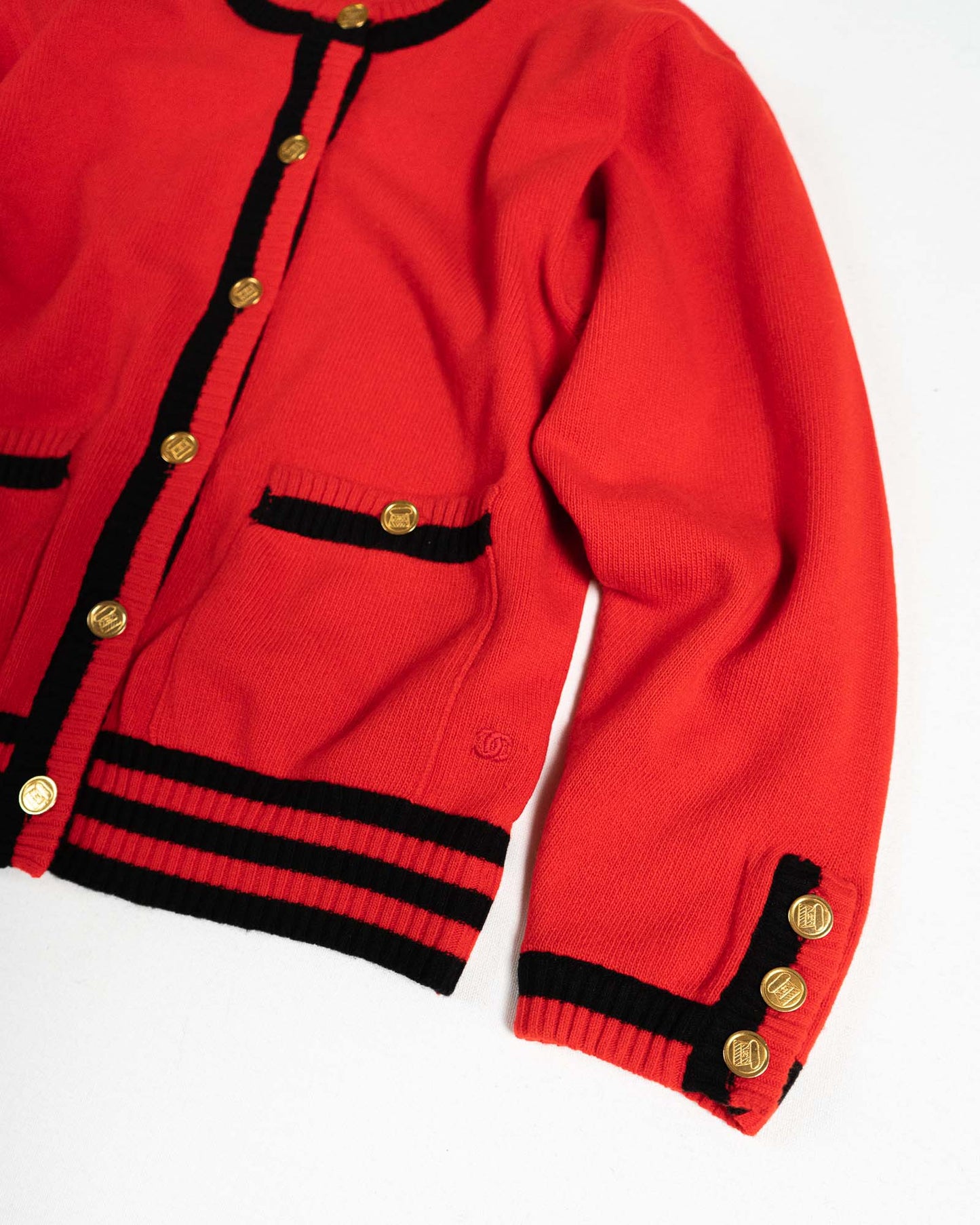 FR36-38 Chanel Fall 1987 Two Pocket Red and Black Cashmere Cardigan