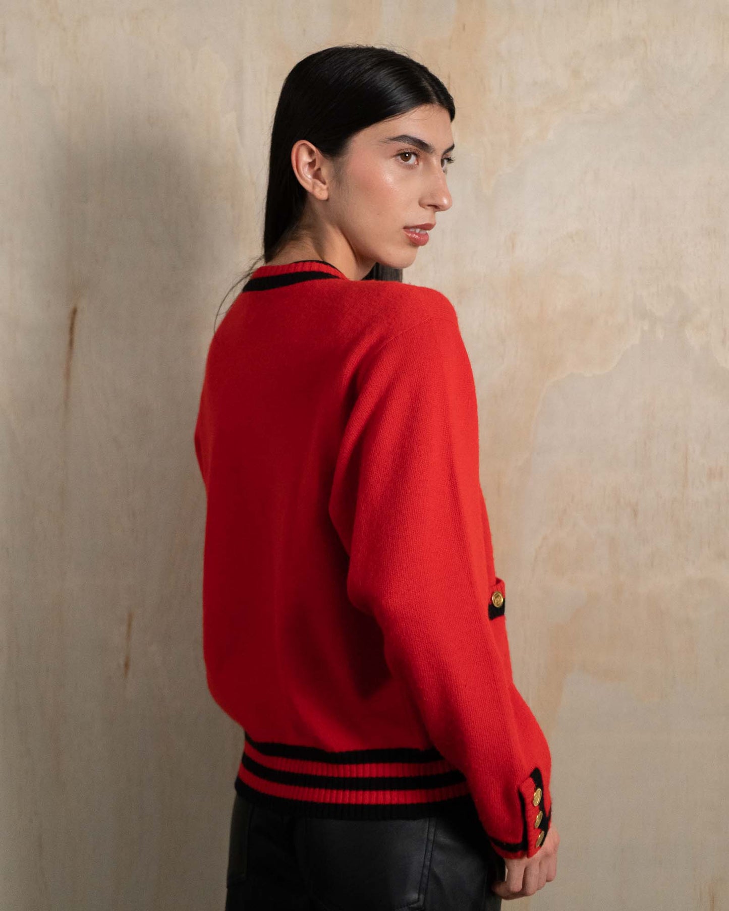 FR36-38 Chanel Fall 1987 Two Pocket Red and Black Cashmere Cardigan