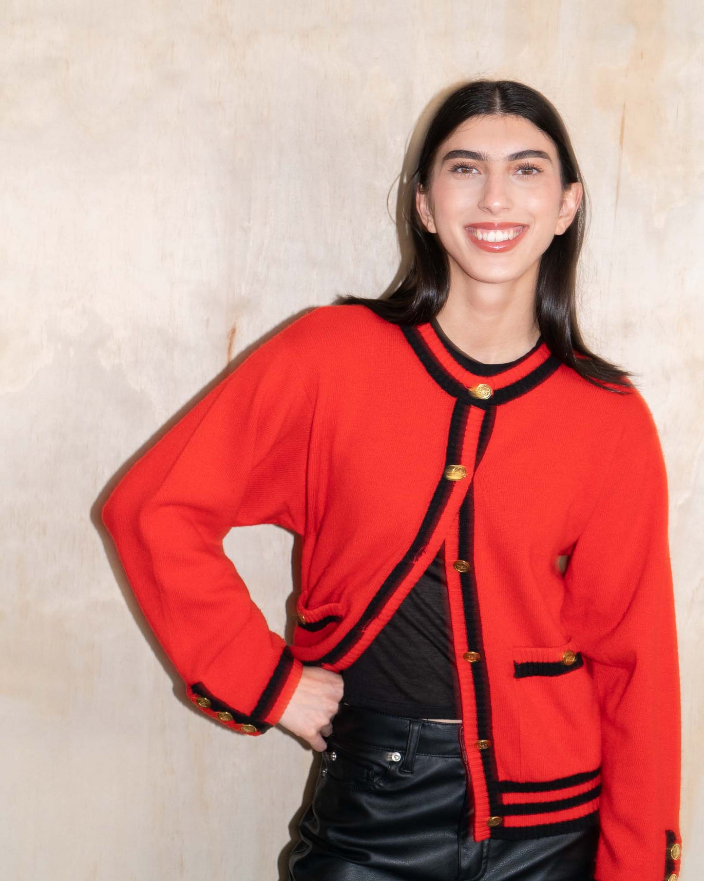 FR36-38 Chanel Fall 1987 Two Pocket Red and Black Cashmere Cardigan
