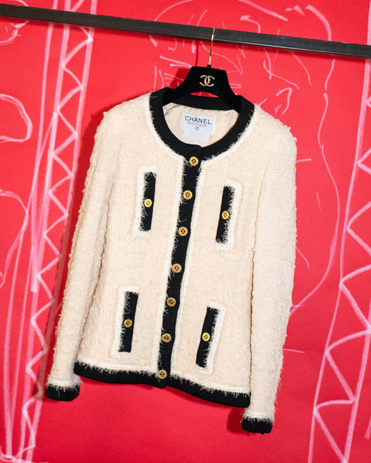 FR36-38 Rare Chanel Fall 1994 Iconic Collarless Ivory and Black Fantasy Tweed Jacket