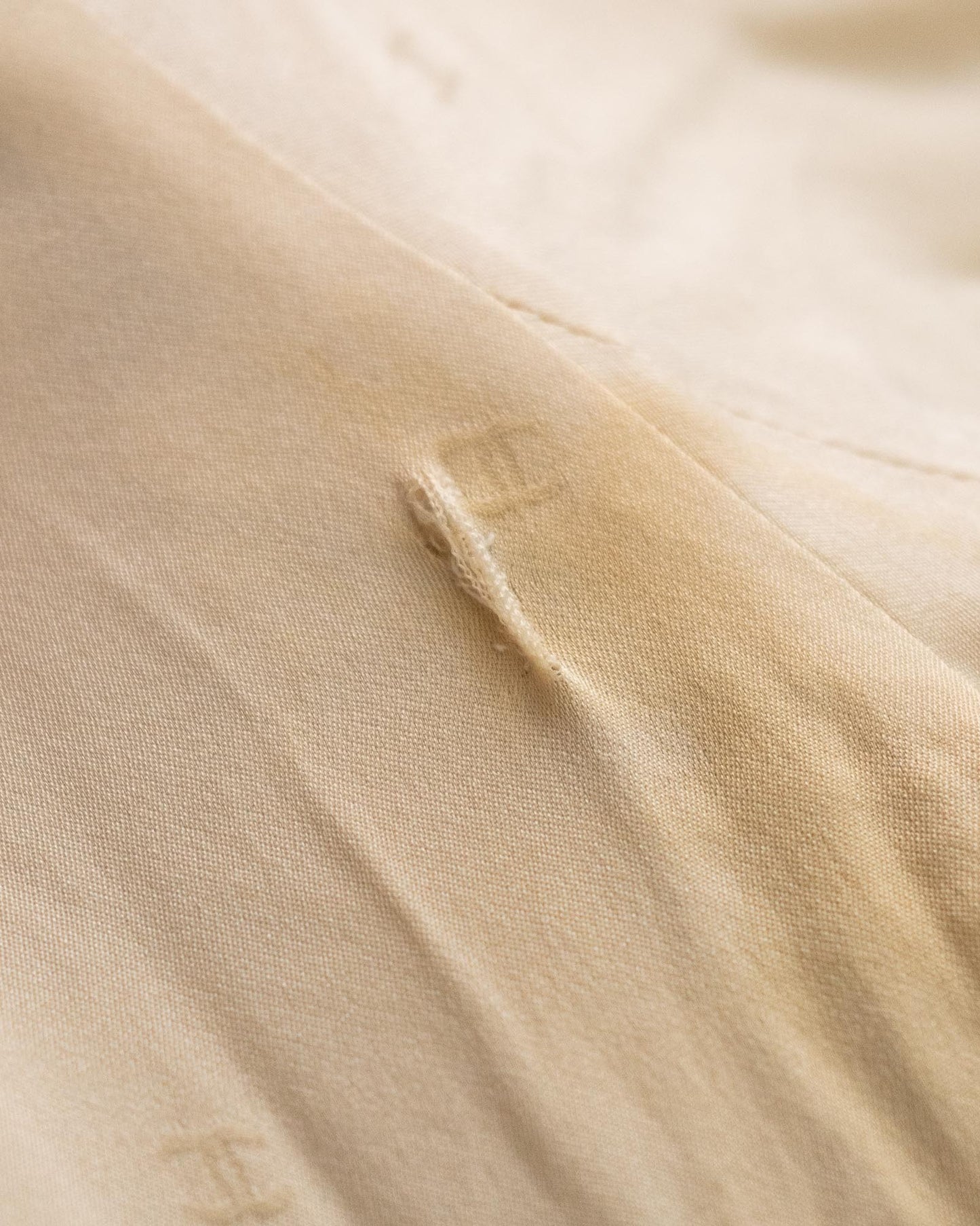 FR36-38 Rare Chanel Fall 1994 Iconic Collarless Ivory and Black Fantasy Tweed Jacket