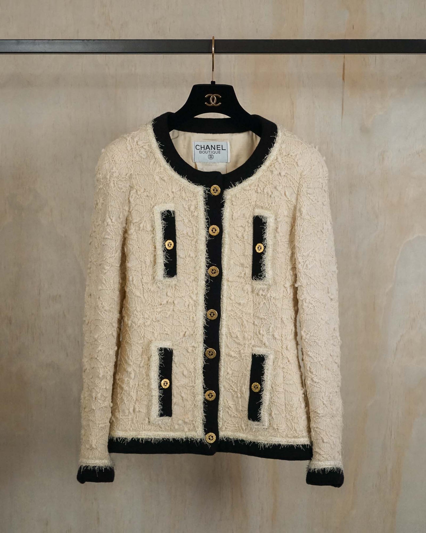 FR36-38 Rare Chanel Fall 1994 Iconic Collarless Ivory and Black Fantasy Tweed Jacket
