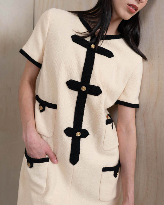 FR42-44 Rare Chanel Fall 2005 Four Pocket Ivory Tweed Dress