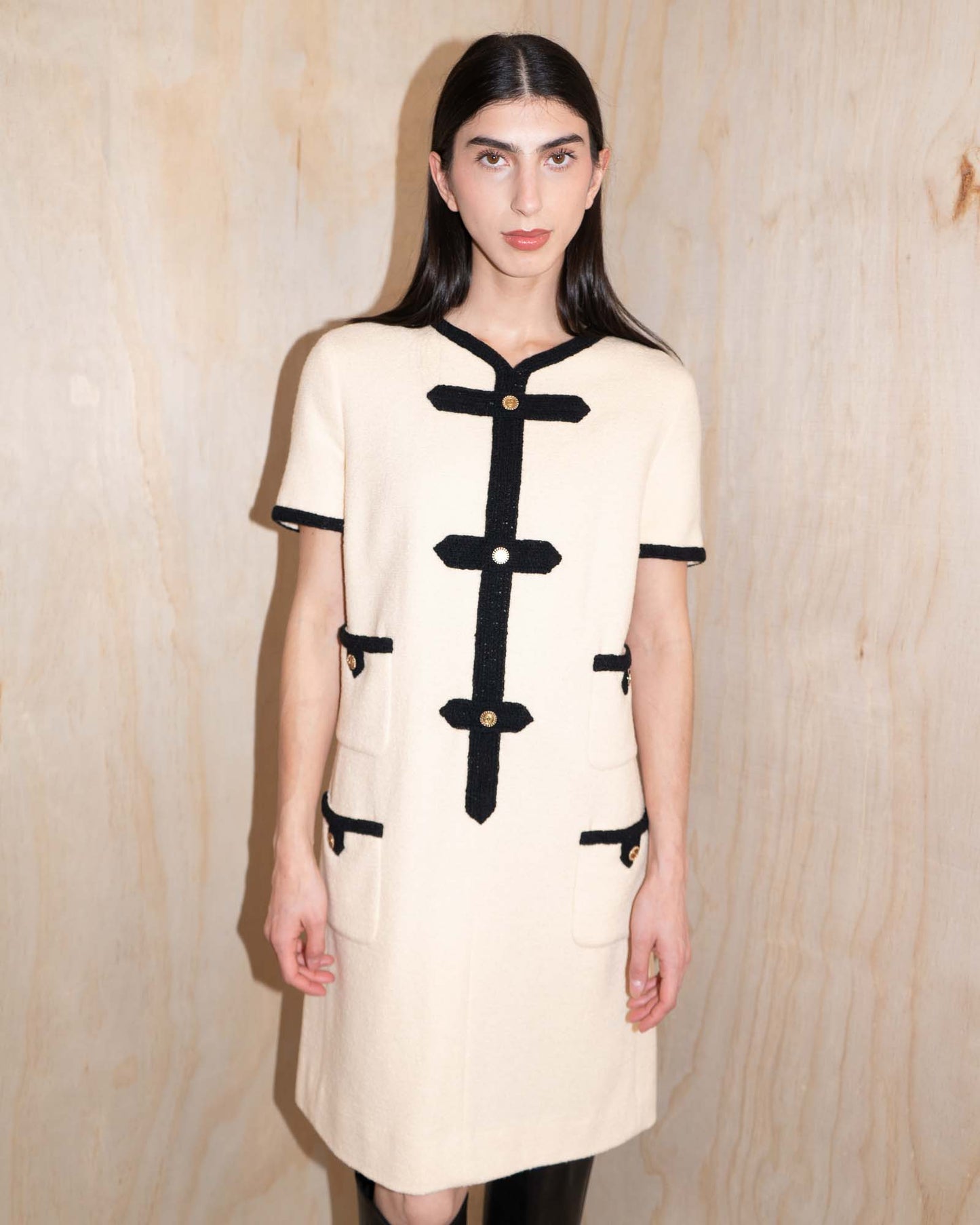 FR42-44 Rare Chanel Fall 2005 Four Pocket Ivory Tweed Dress