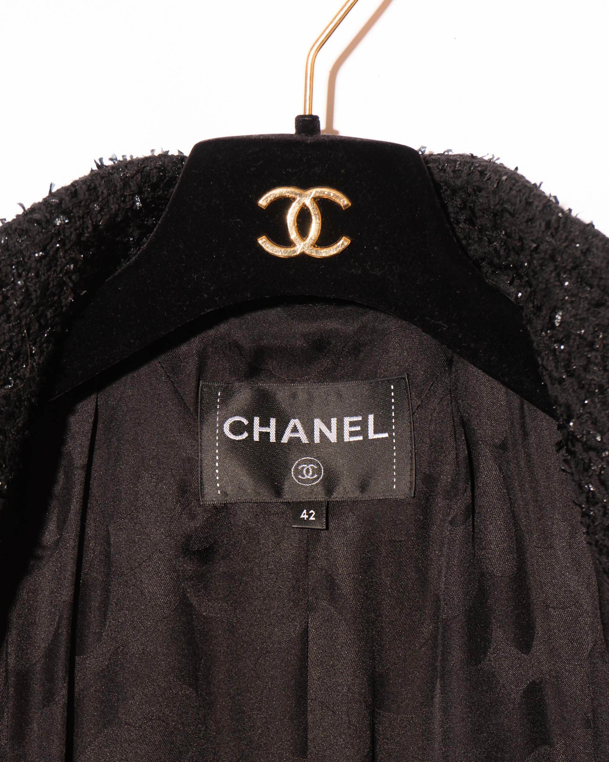 FR40-42 Chanel Spring 2019 Classic High Collar Two Pocket Black Fantasy Tweed Jacket - Vintage Chanel Jacket -   - Rarchive.