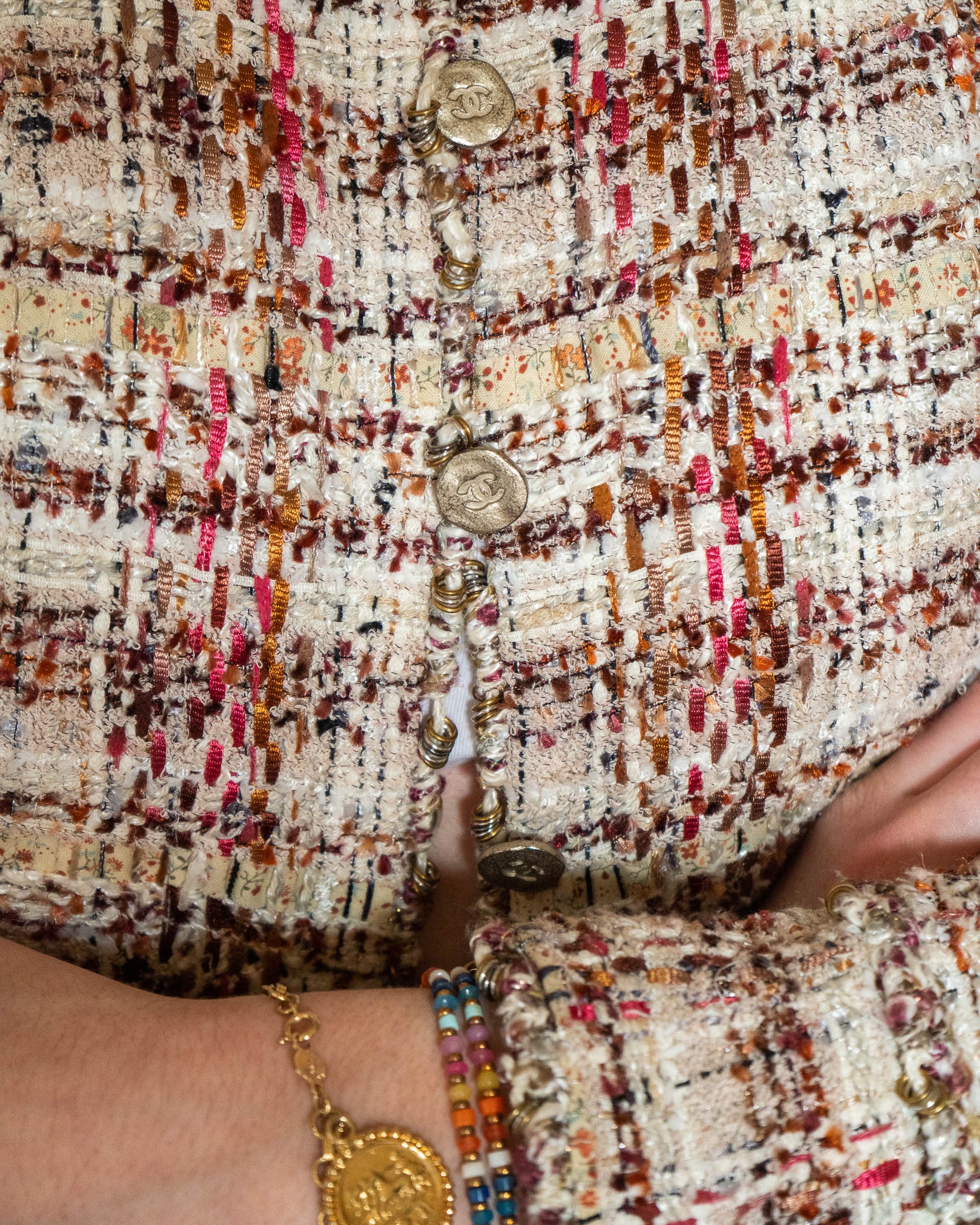 FR36-38 Chanel Spring 2006 High Collar Two Pocket Fantasy Tweed Jacket - Vintage Chanel Jacket -   - Rarchive.