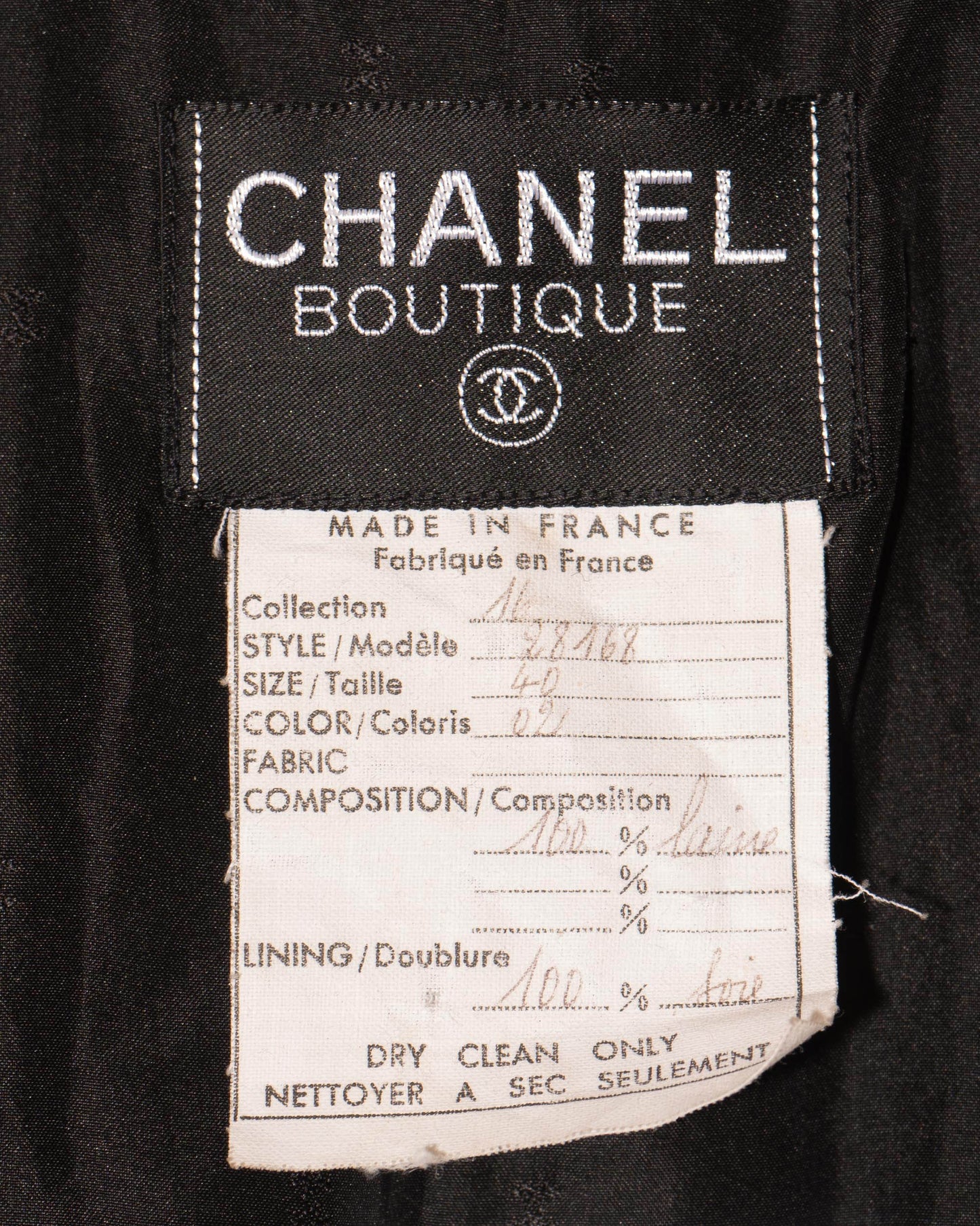 FR40-42 Chanel Spring 1988 Classic Collarless Two Pocket Black Wool Jacket