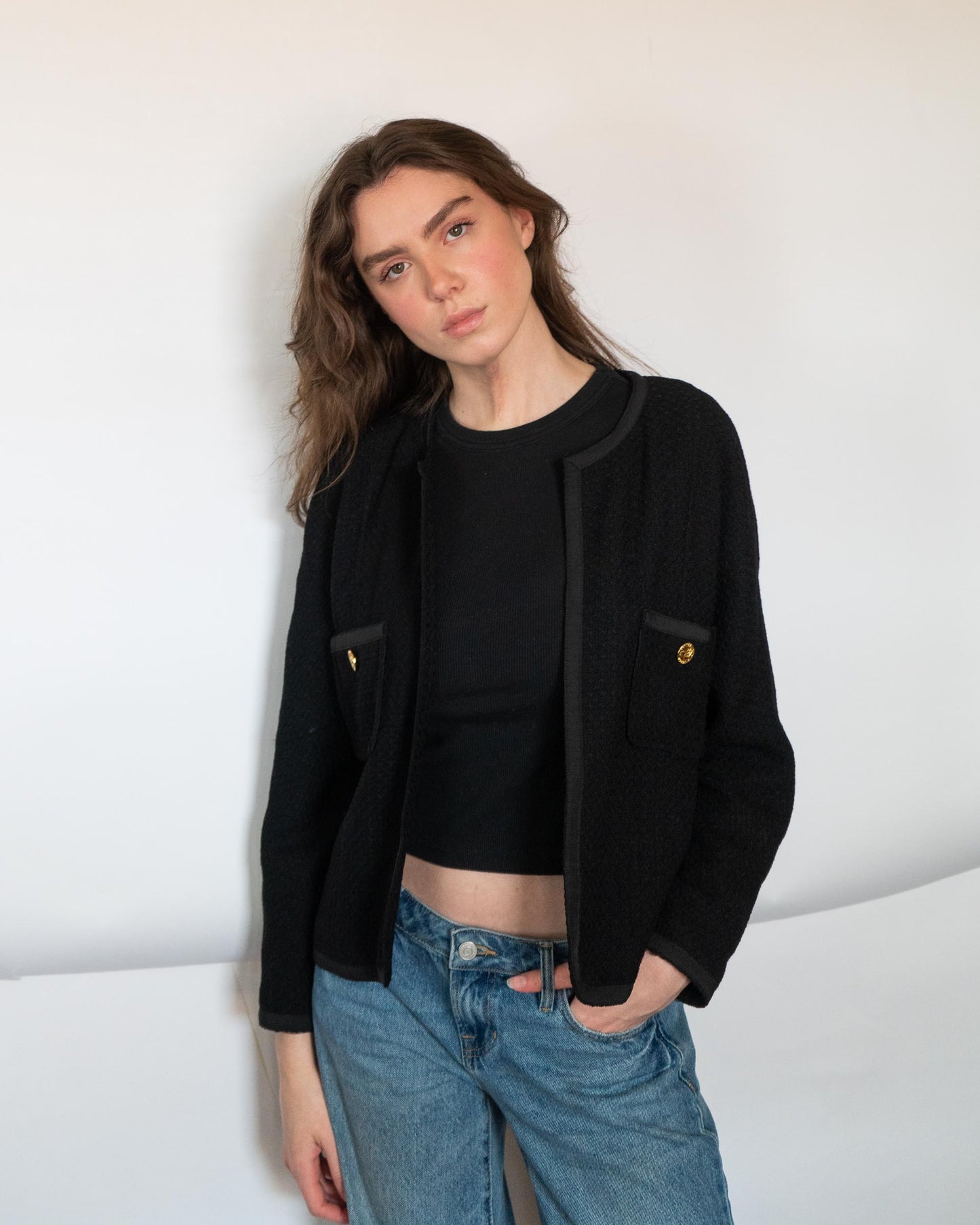 FR40-42 Chanel Spring 1988 Classic Collarless Two Pocket Black Wool Jacket