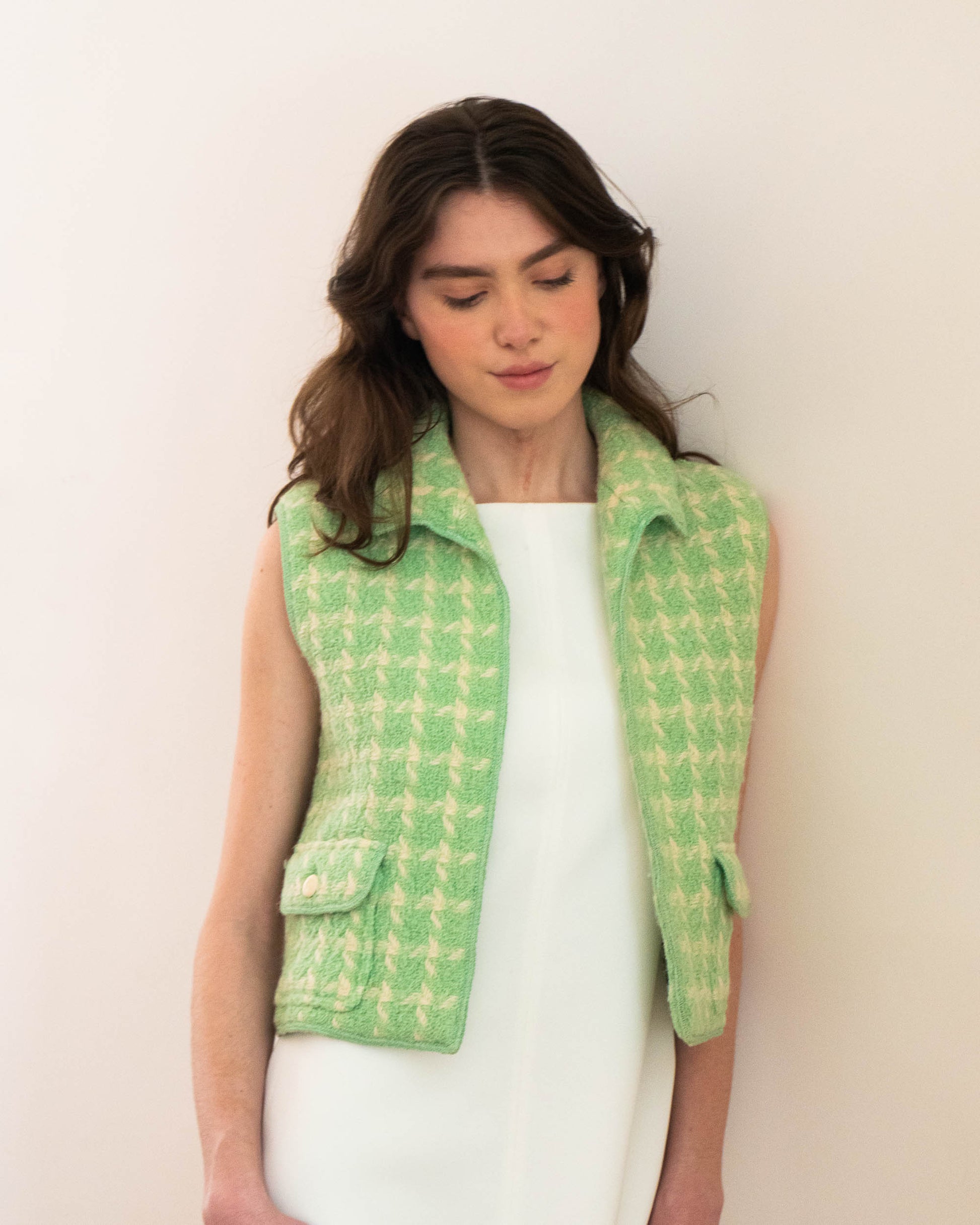 FR36-38 Rare Chanel Spring 1996 Two Pocket Green and Off White Wool Vest - Vintage Chanel Jacket -   - Rarchive.