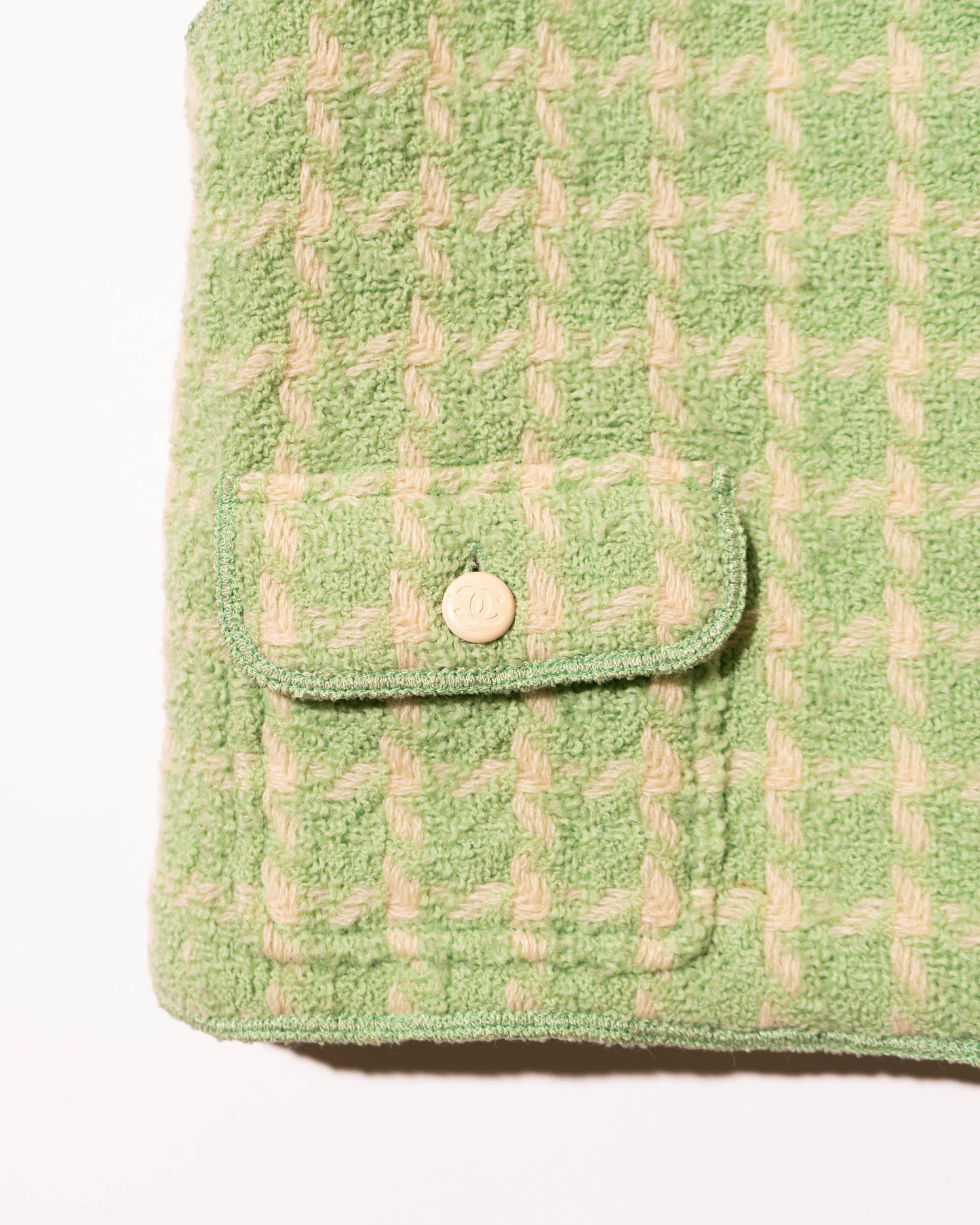 FR36-38 Rare Chanel Spring 1996 Two Pocket Green and Off White Wool Vest - Vintage Chanel Jacket -   - Rarchive.