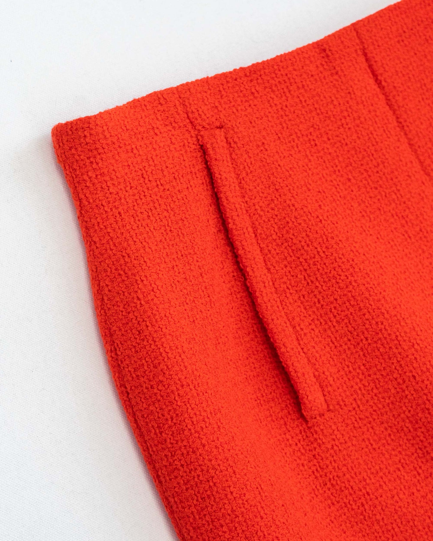 FR36-38 Rare Chanel Cruise 1995 Scarlet Red Skirt Suit