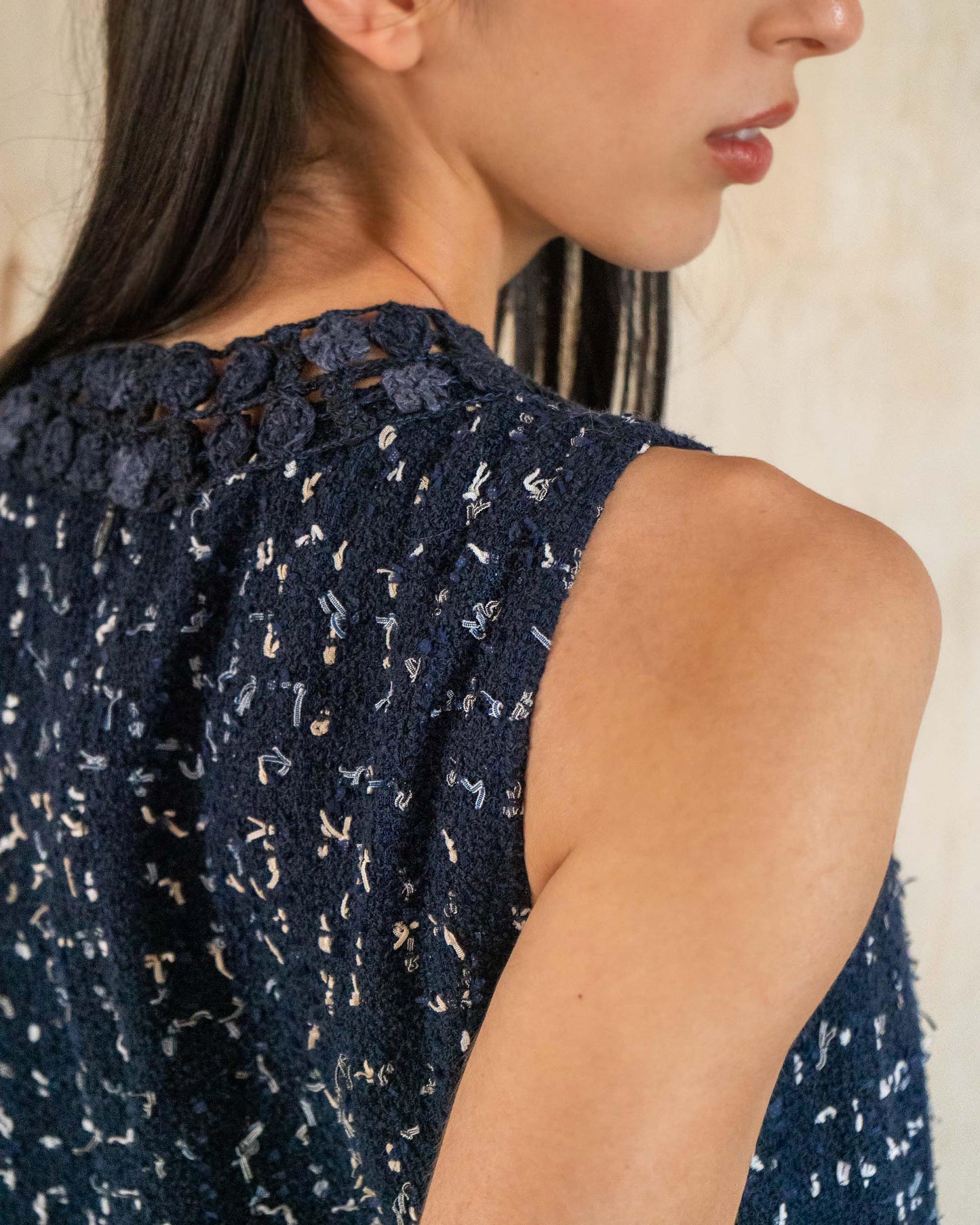 FR36-38 Chanel Cruise 2011 Two Pocket Fantasy Tweed Knee-Length Sleeveless Dress