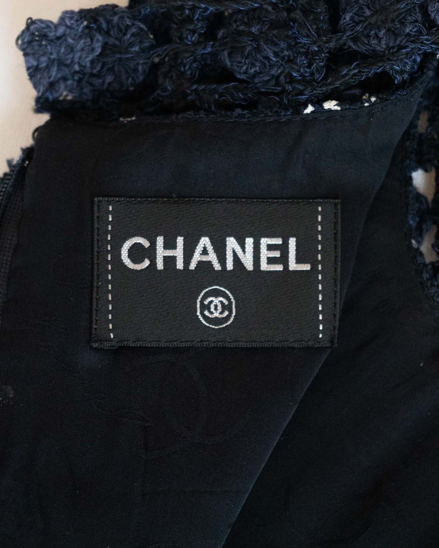 FR36-38 Chanel Cruise 2011 Two Pocket Fantasy Tweed Knee-Length Sleeveless Dress