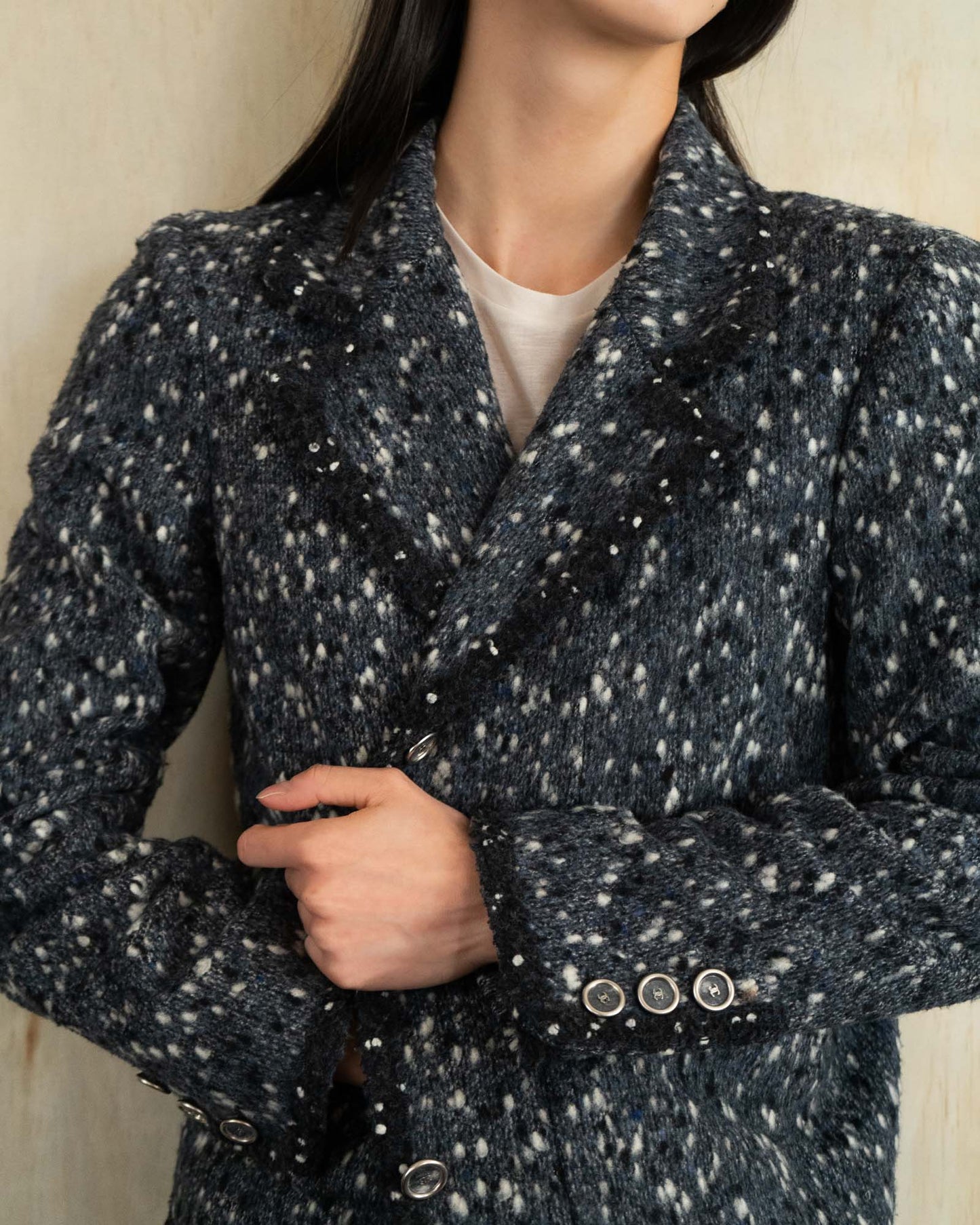 FR40-42 Rare Chanel Fall 2001 Two Pocket Charcoal Fantasy Tweed Jacket