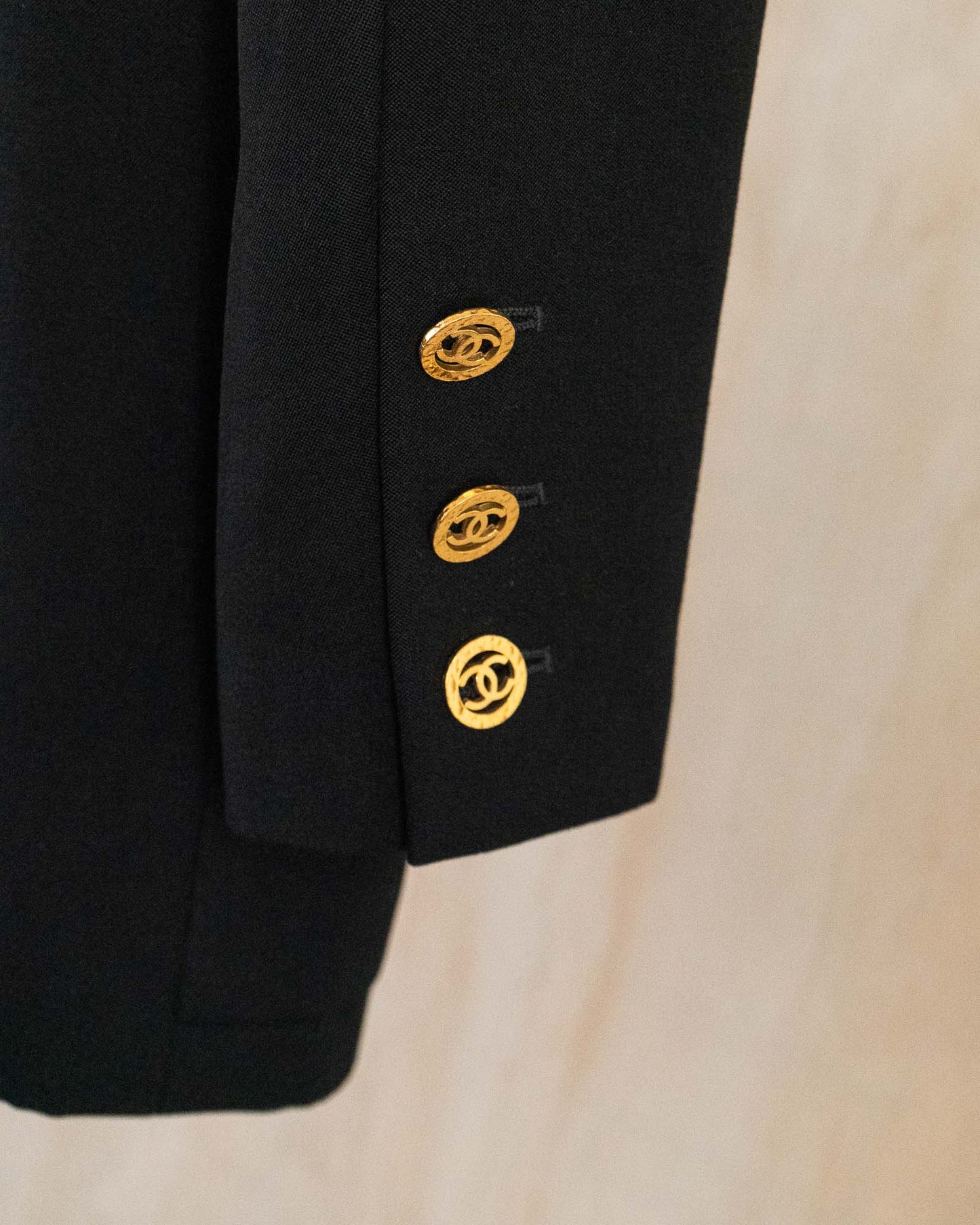 FR38-40 Chanel Cruise 1993 Two Pocket Classic Double Breasted Wool Jacket