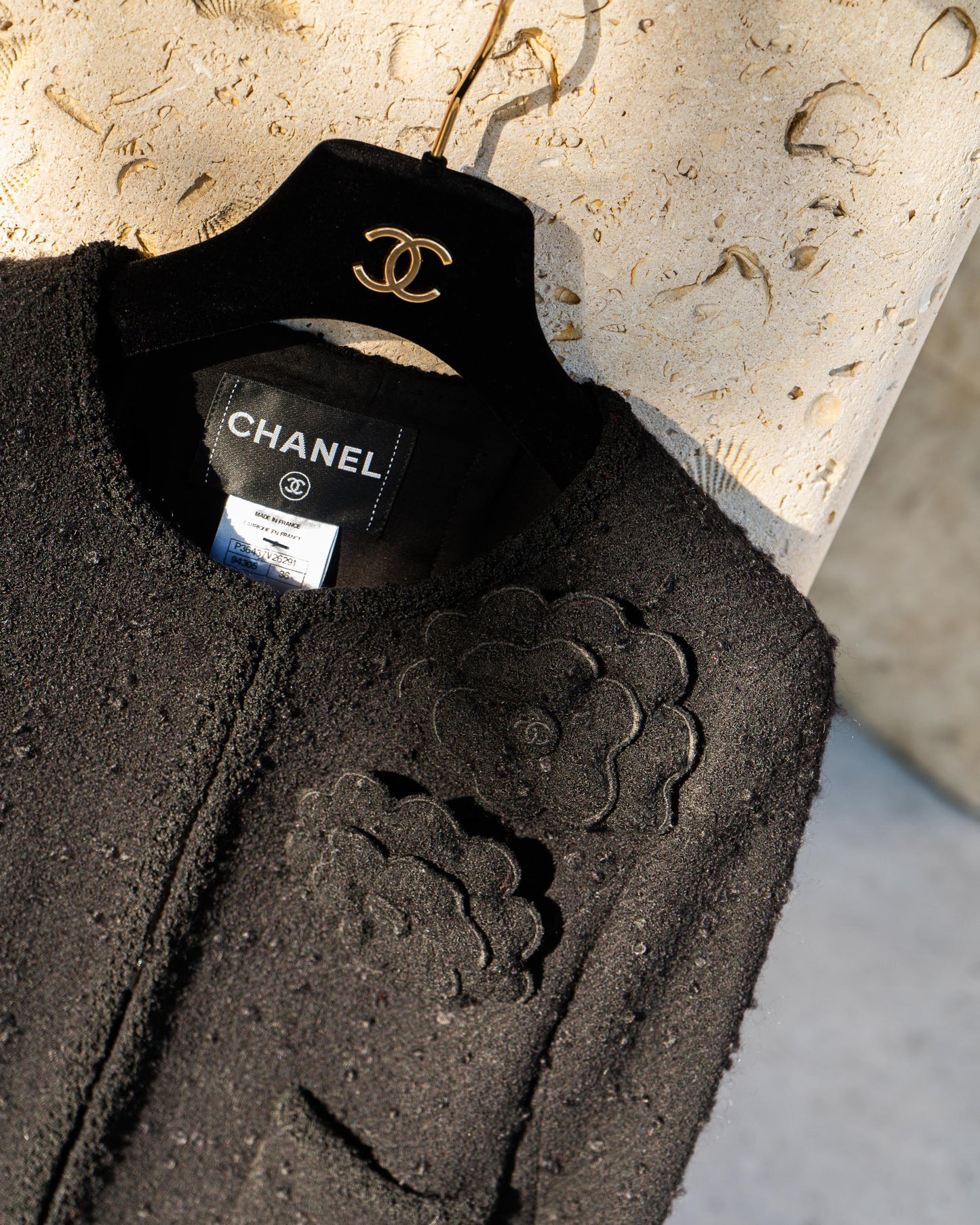 FR36-38 Rare Chanel Fall 2009 Timeless Classic Collarless Four Pocket Camellia Detail Black Tweed Jacket