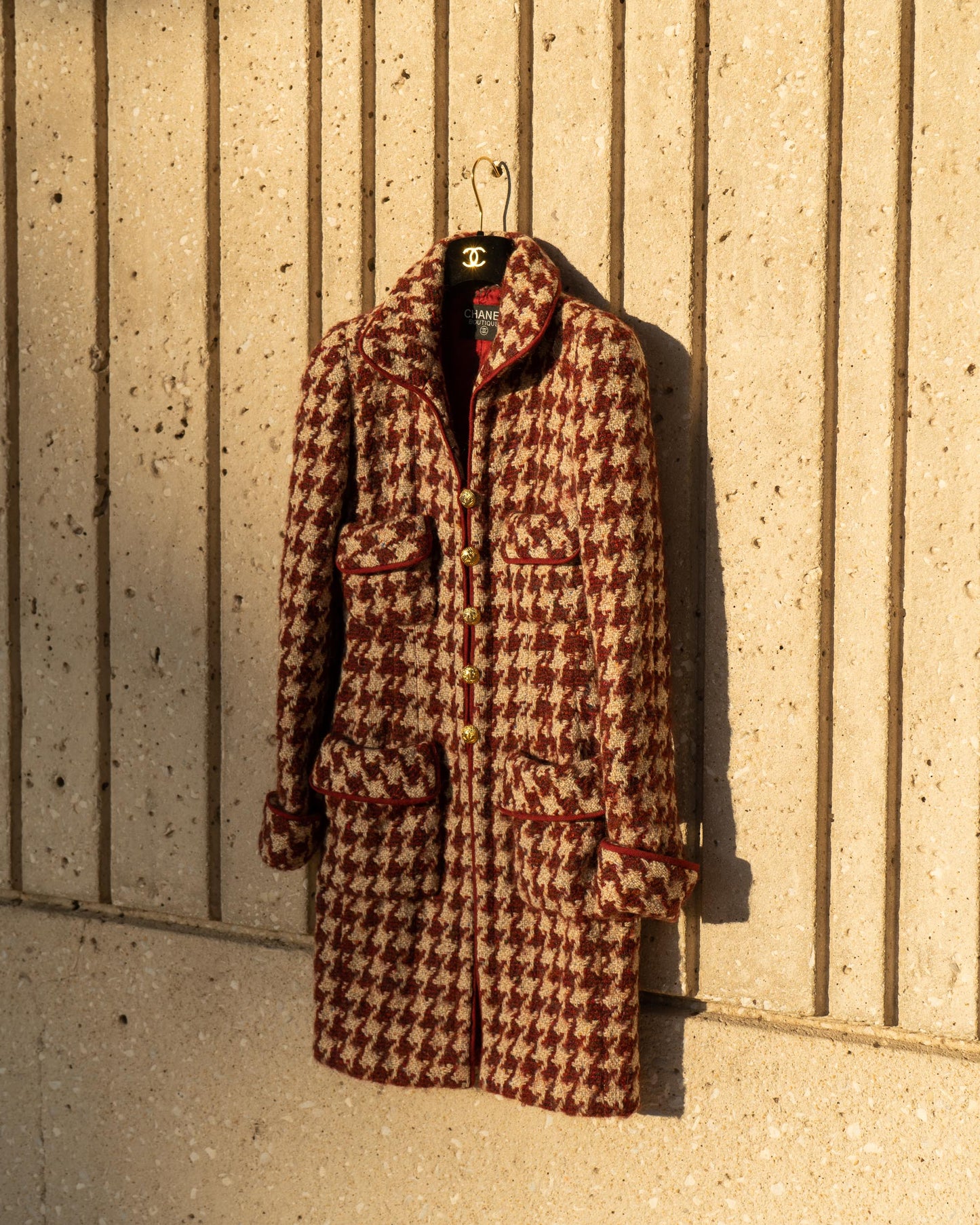 FR34-36 Rare Chanel Fall 1990 Four-Pocketed Houndstooth Tweed Coat