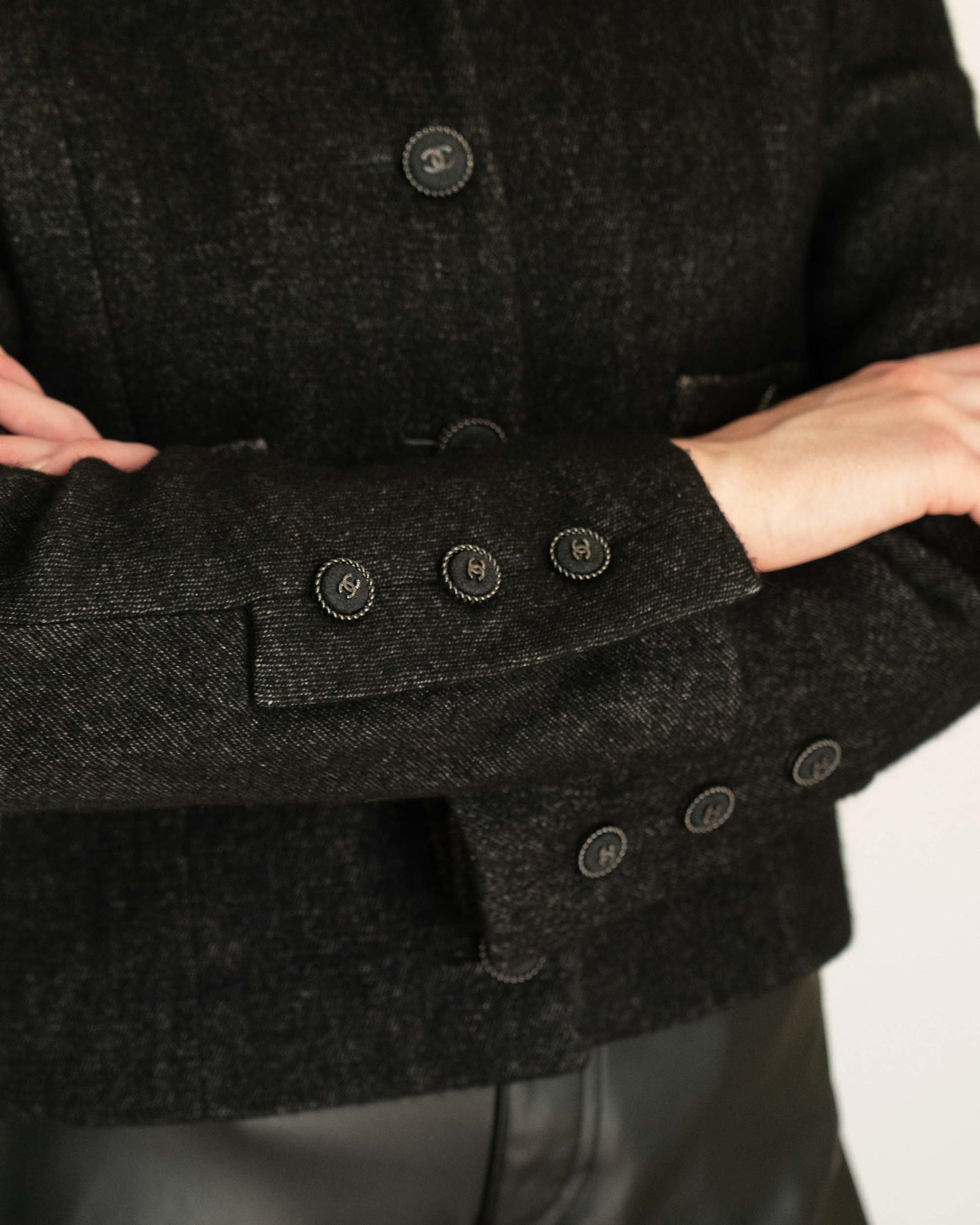 FR38-40 Rare Chanel Pre-Fall 2013 Black Cropped Cashmere Jacket