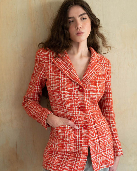 FR34-36 Chanel Spring 1997 Red and White Wool Tweed Longline Blazer with Patch Pockets and Structured Cut