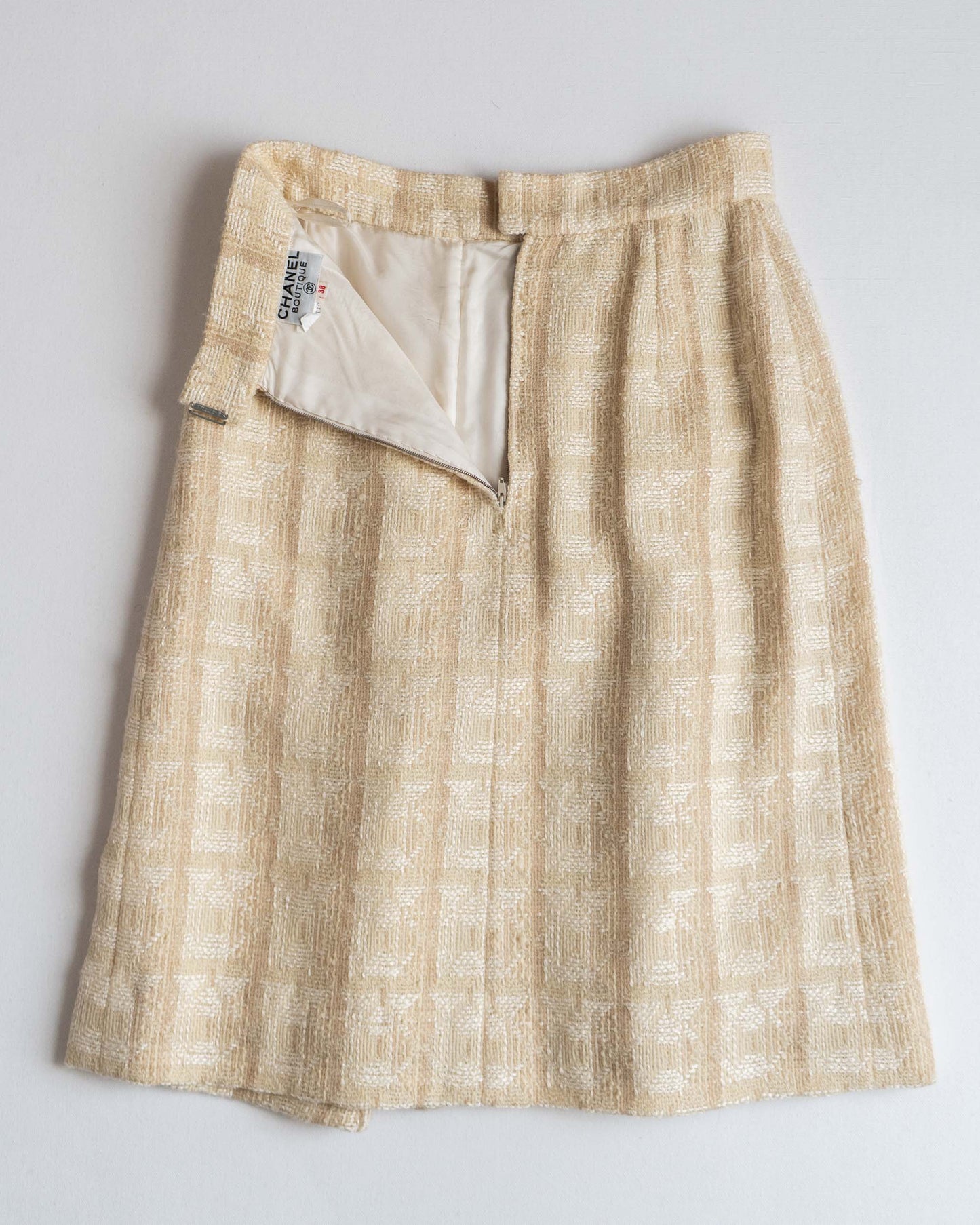 FR36-38 Rare Chanel Early 1980s Classic Collarless Four Pocket Wool Tweed Skirt Suit