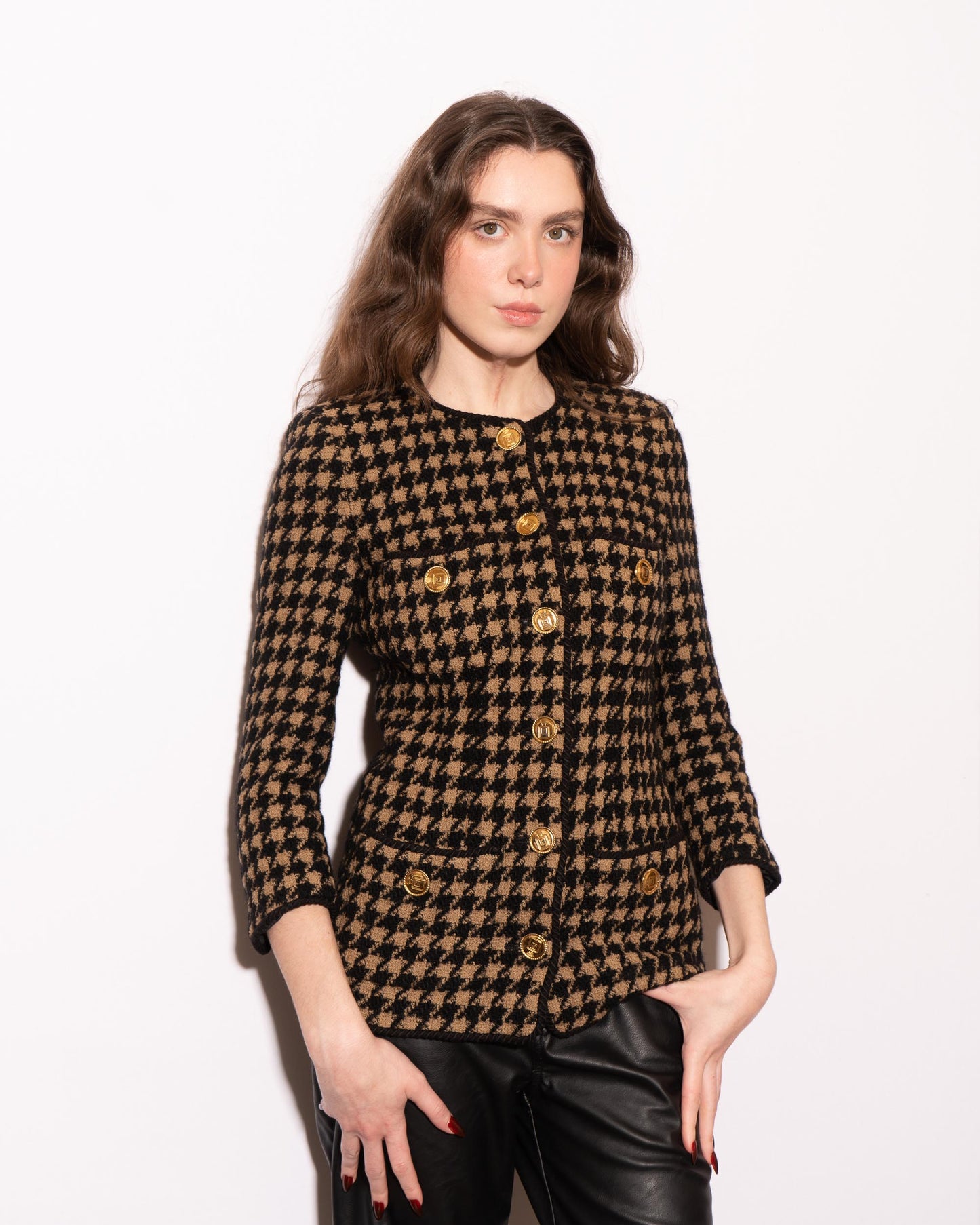 FR34-36 Chanel 1980s Collarless Four Pocket Houndstooth Tweed Jacket