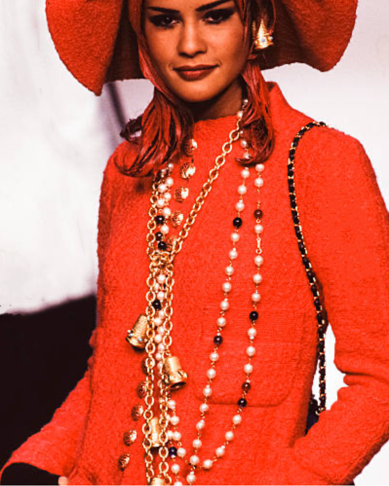 FR42-46 Rare Chanel Haute Couture Fall 1992 Timeless Four Pocket Red Tweed Jacket