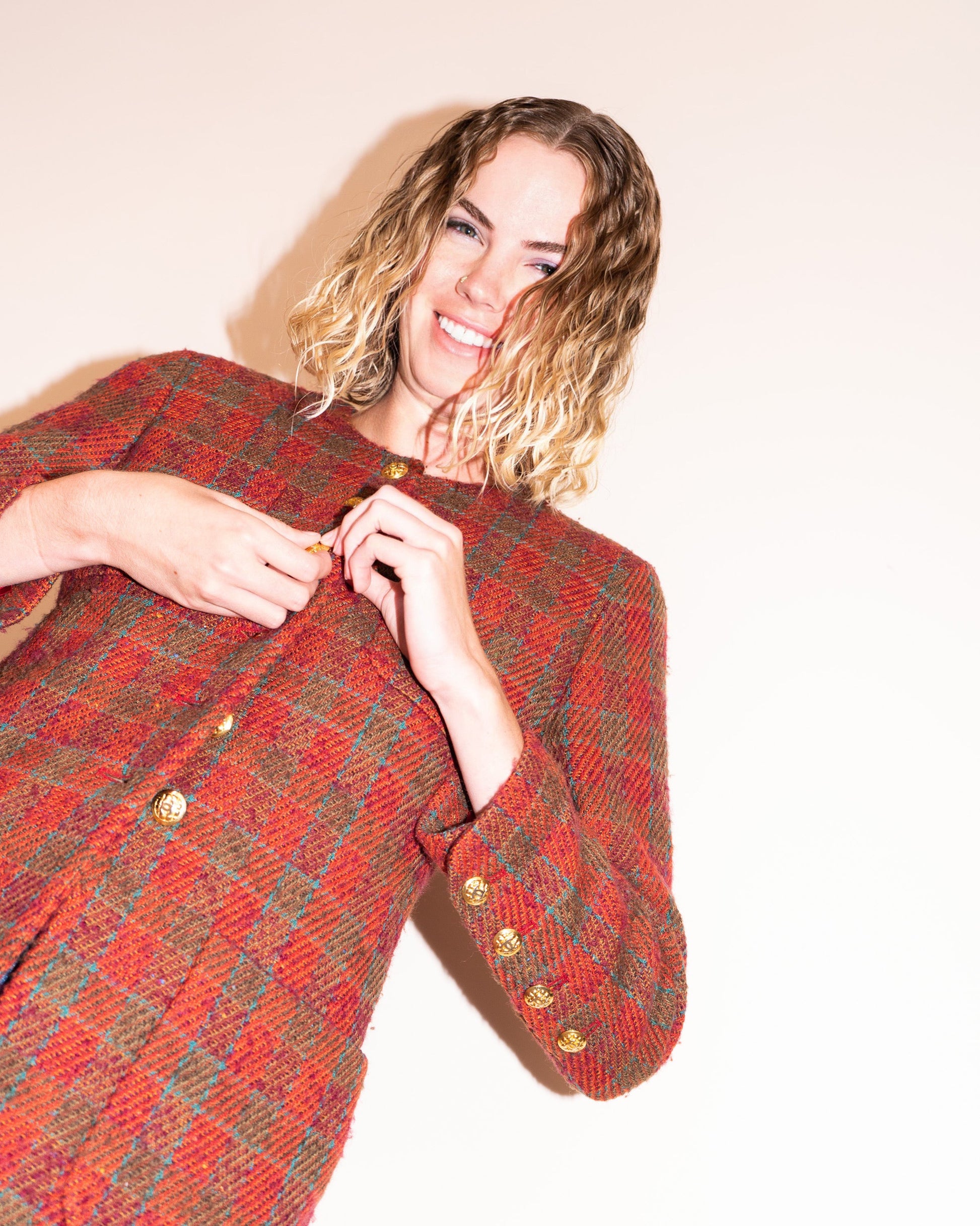 FR38-40 Chanel Late 1980s Collarless Four-Pocketed Plaid Wool Tweed Jacket - Vintage Chanel Jacket -   - Rarchive.