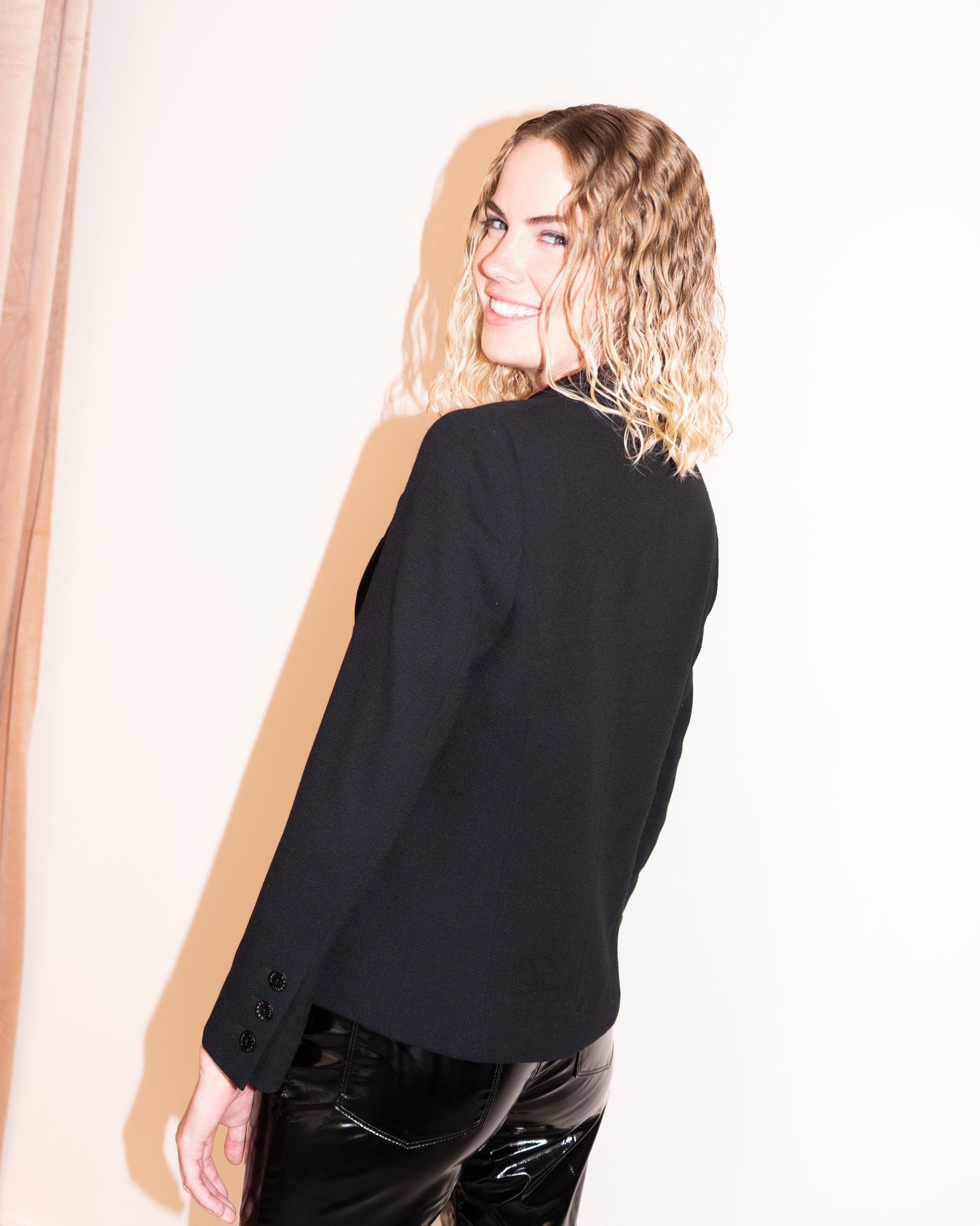 FR36-38 Chanel Cruise 2003 Camellia Detail Double Breasted Wool Jacket - Vintage Chanel Jacket -   - Rarchive.