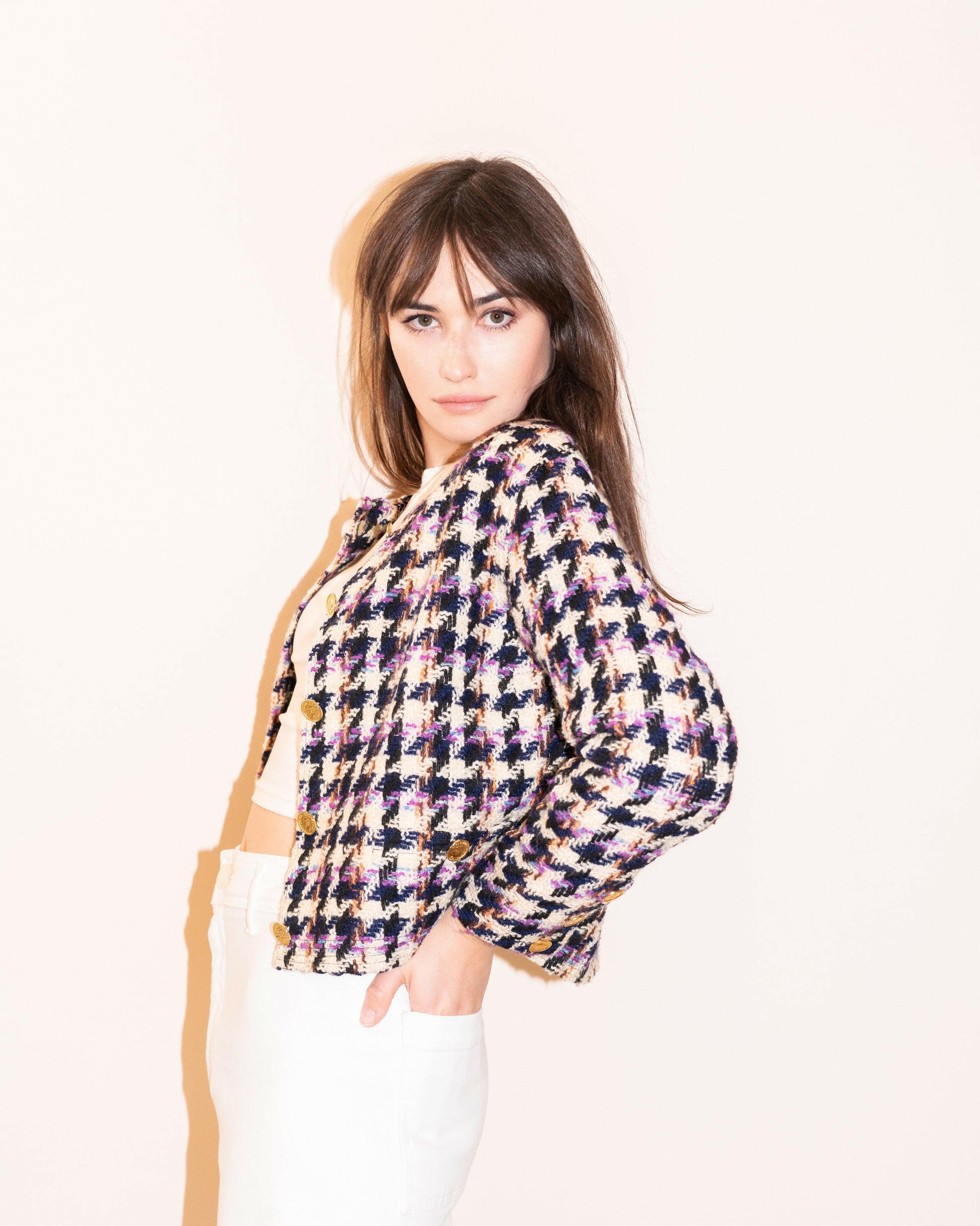 FR38-42 Chanel Fall 1987 Collarless Two-Pocketed Multicolor Moundsthooth Tweed Jacket - Vintage Chanel Jacket -   - Rarchive.