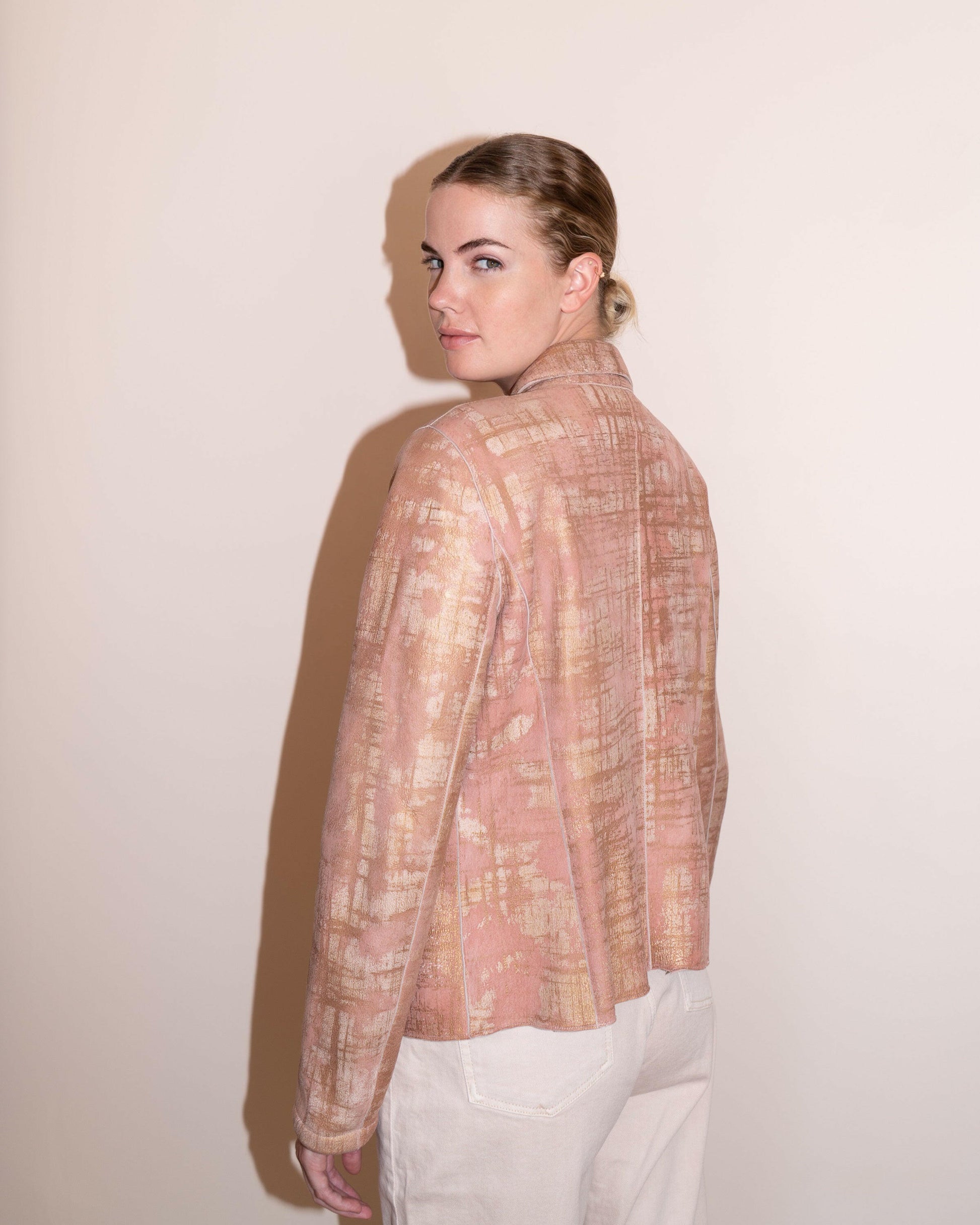 FR40-42 Chanel Fall 2005 Four Pocketed Peach and Gold Shearling Jacket - Vintage Chanel Jacket -   - Rarchive.
