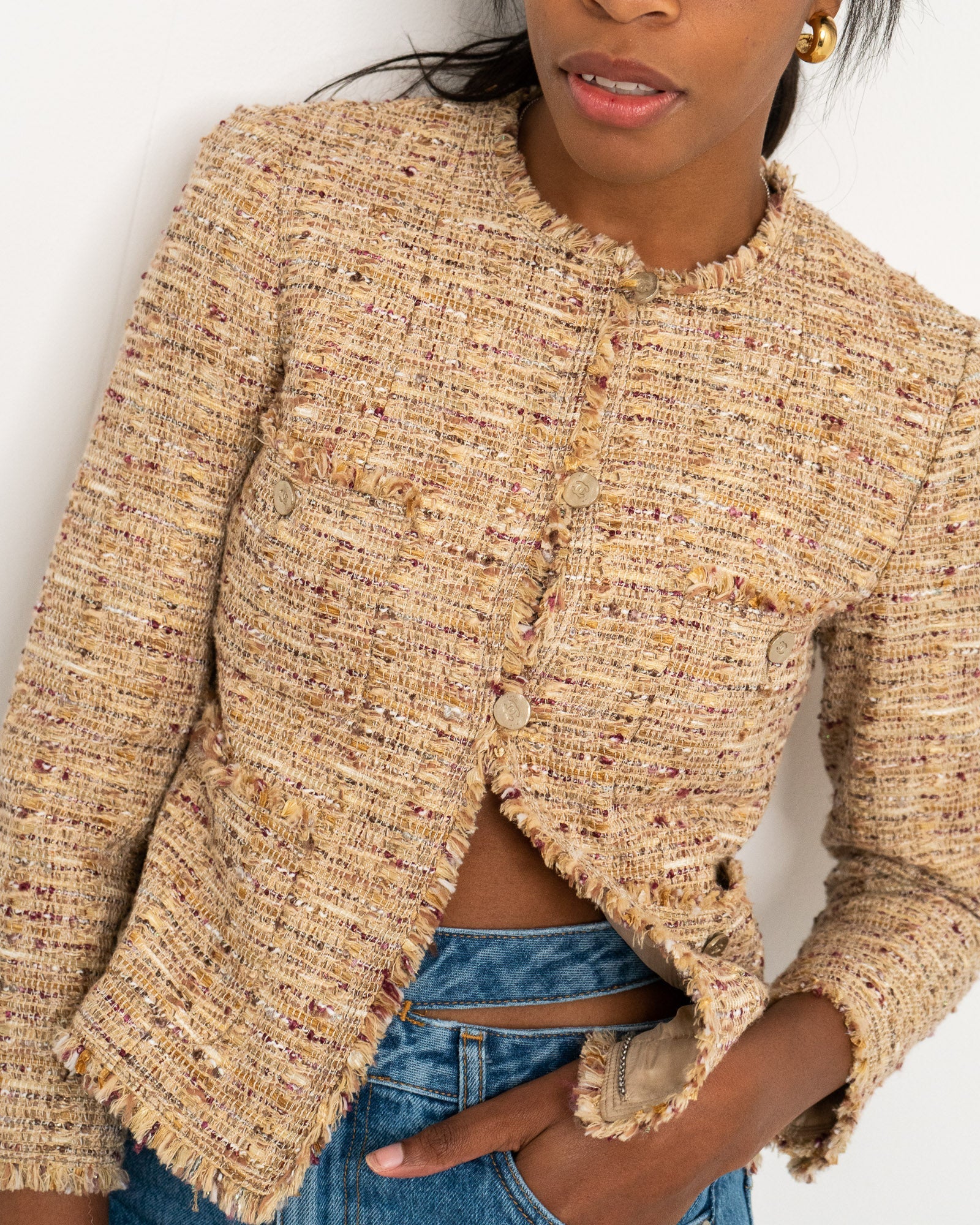 FR40 Chanel Spring 2006 Four Pockets Fantasy Tweed Jacket in Gold - Vintage Chanel Jacket -   - Rarchive.