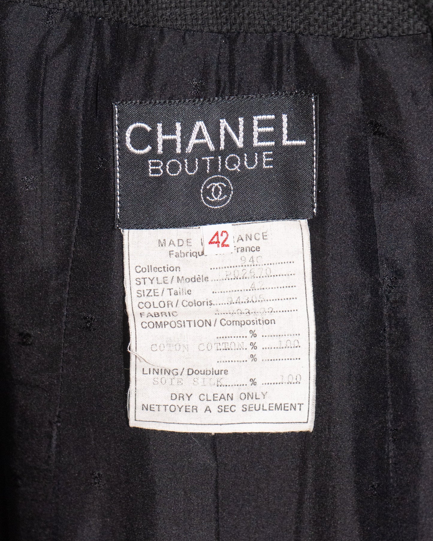 FR40-42 Chanel Cruise 1994 Four-Pocketed Flared Trim Flax Tweed Jacket in Black - Vintage Chanel Jacket -   - Rarchive.