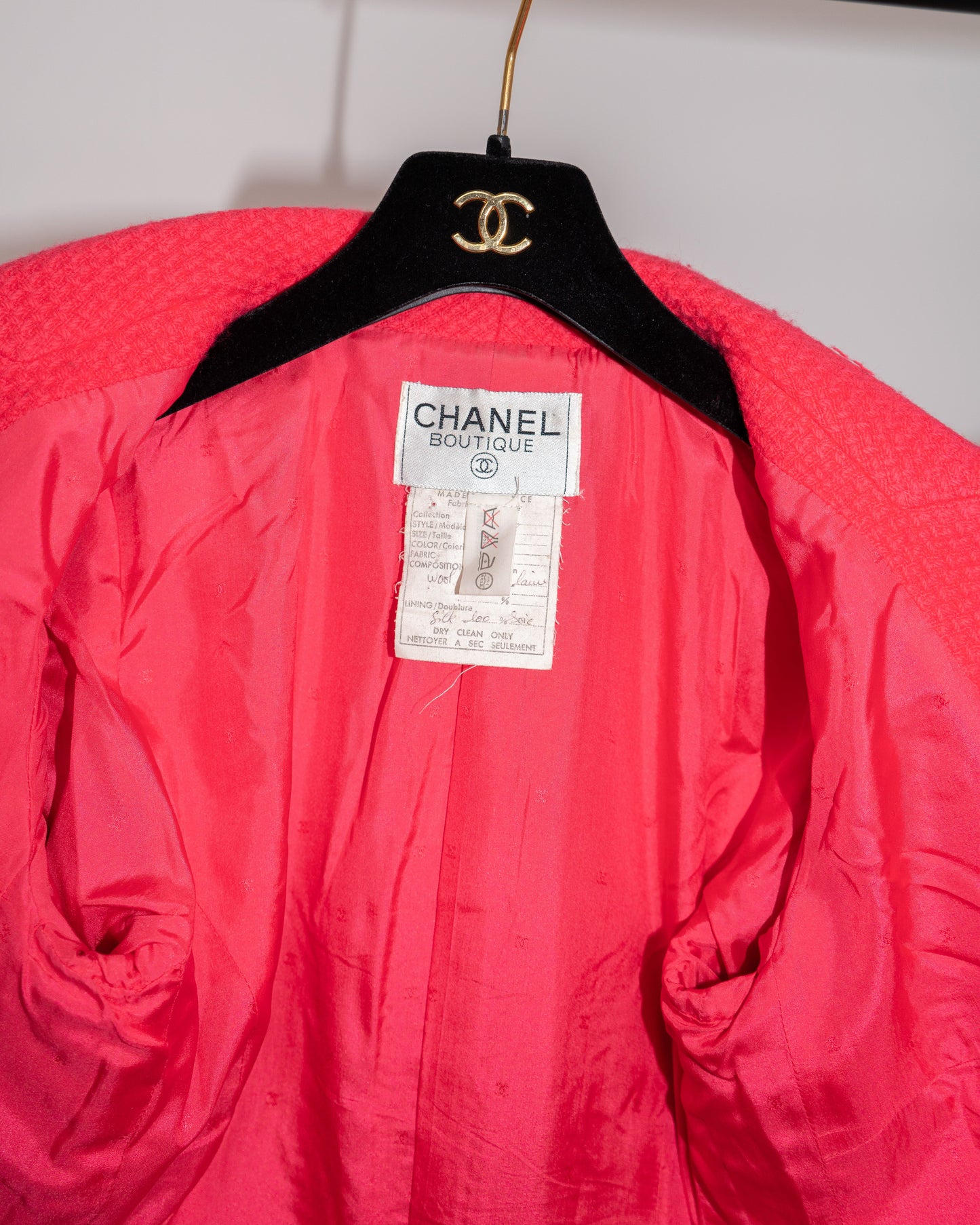 FR34-36 Chanel Fall 1990 Four Pocketed Wool Tweed Jacket in Pink - Vintage Chanel Jacket -   - Rarchive.