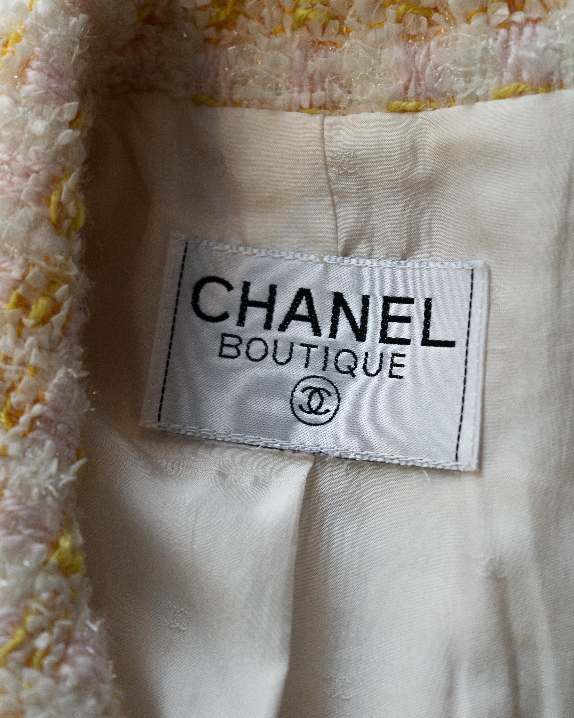 FR40-42 Rare Chanel Spring 1992 Two Pocketed Multicolor Fantasy Tweed Jacket in White, Pink and Yellow - Vintage Chanel Jacket -   - Rarchive.