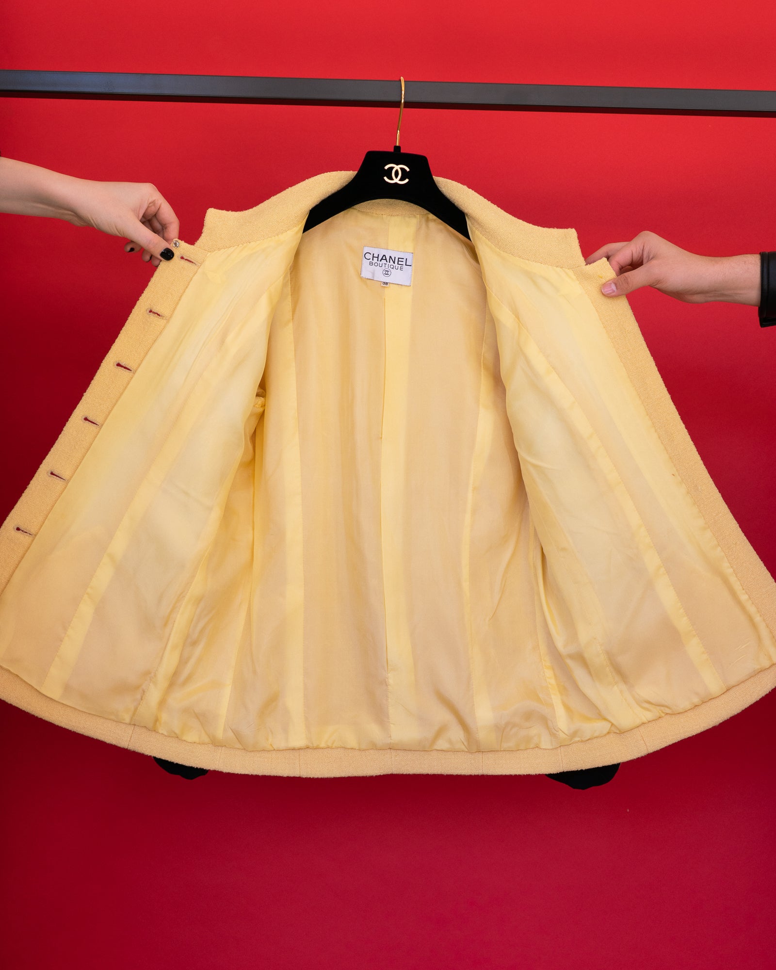 FR40-42 Rare Chanel Fall 1984 Four Pocketed Jacket in Pastel Yellow - Vintage Chanel Jacket -   - Rarchive.