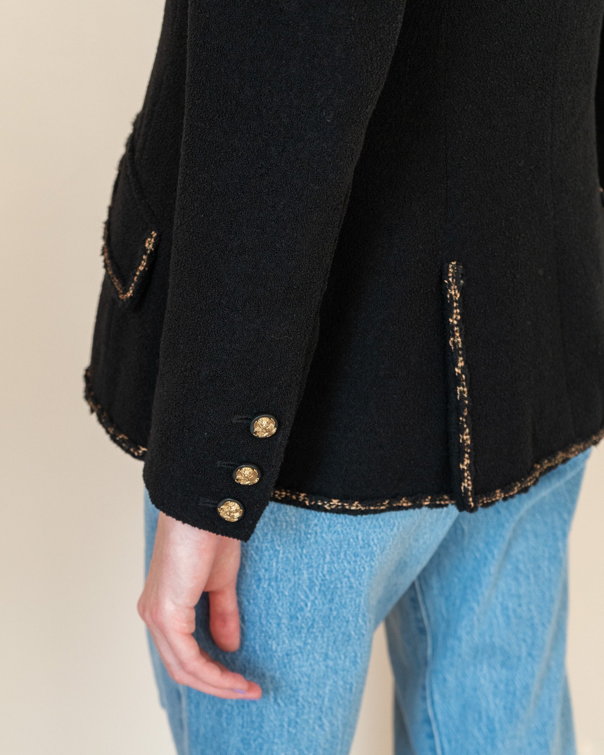 FR38-40 Chanel Cruise 2010 Gold Trim Tweed Boucle Blazer in Dark Navy - Vintage Chanel Jacket -   - Rarchive.