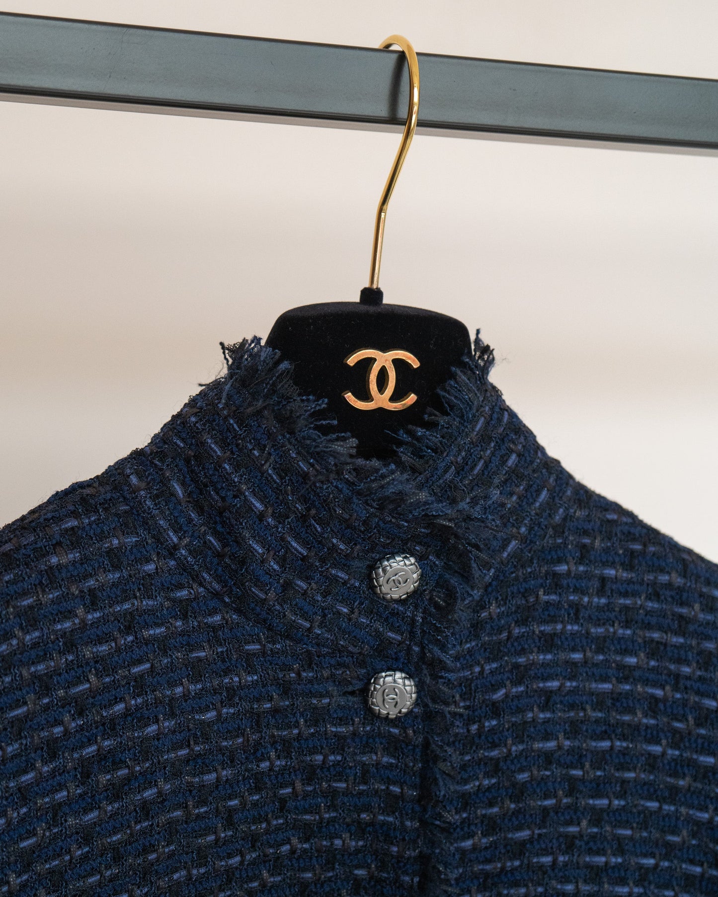 FR38-40 Chanel Cruise 2006 Four Pocketed Three-Quarter Sleeve Fantasy Tweed Jacket - Vintage Chanel Jacket -   - Rarchive.