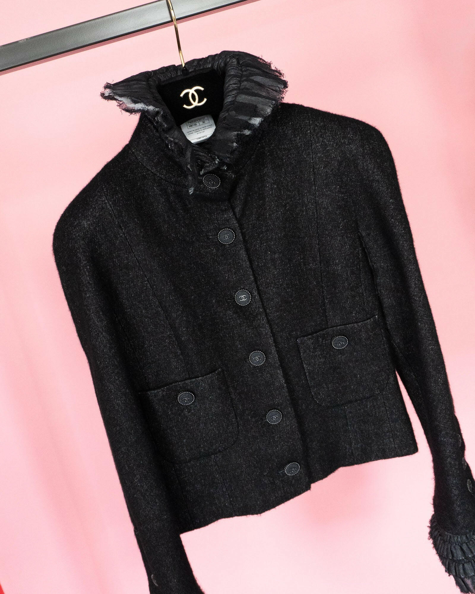 FR34-36 Rare Chanel Pre-Fall 2013 Black Cropped Cashmere Jacket with Detachable Collar and Cuffs - Vintage Chanel Jacket -   - Rarchive.