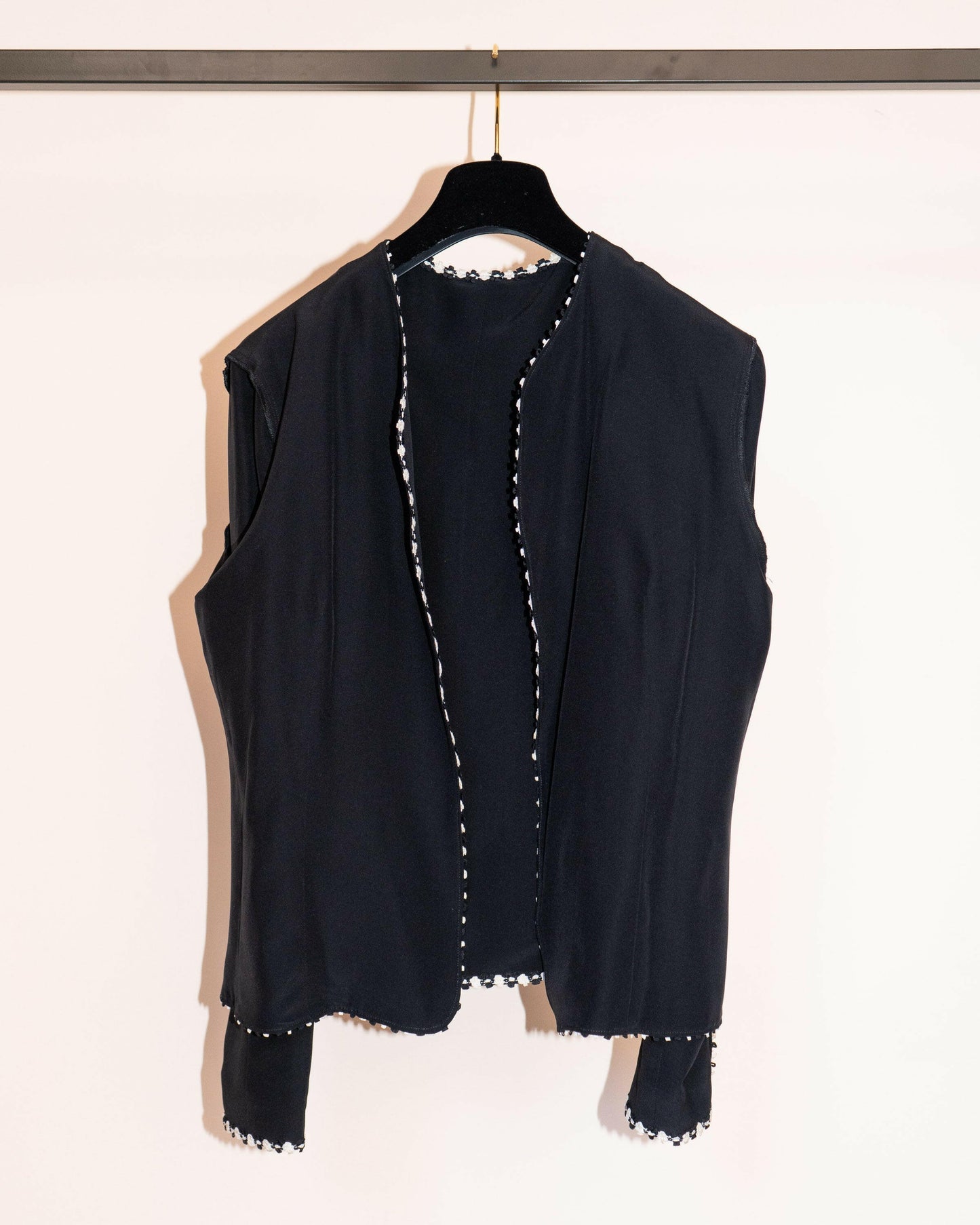 FR40-42 Rare Chanel Cruise 1994 Collarless Four-Pocketed Black Silk Jacket - Vintage Chanel Jacket -   - Rarchive.